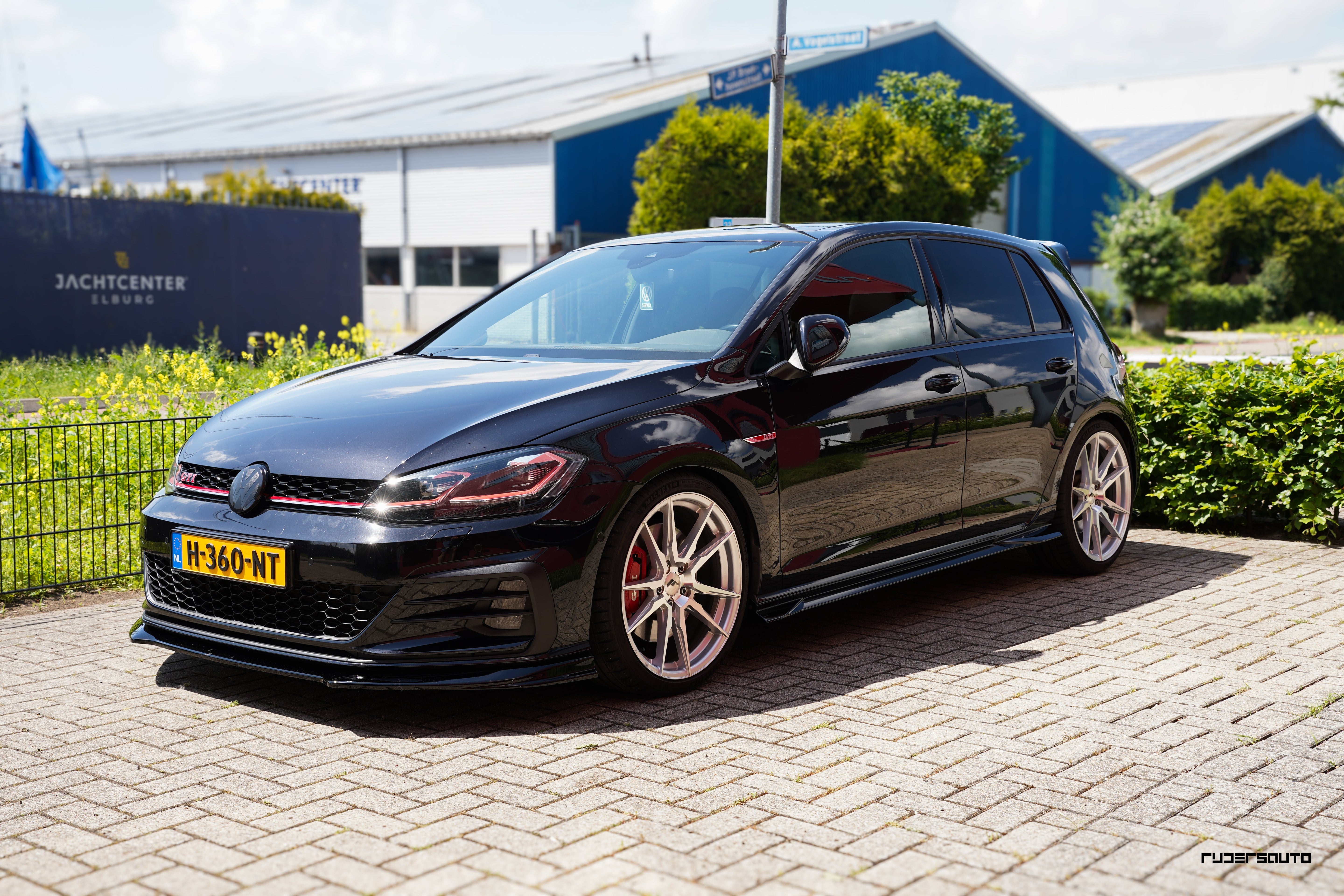 VW Golf 7.5 GTI Performance - Zaero Design