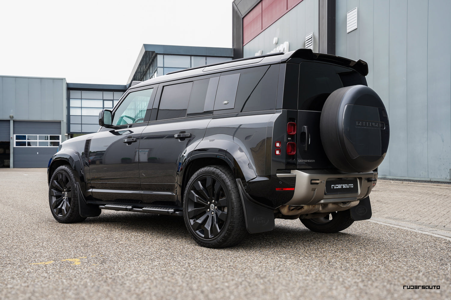Land Rover Defender - Urban widetrack
