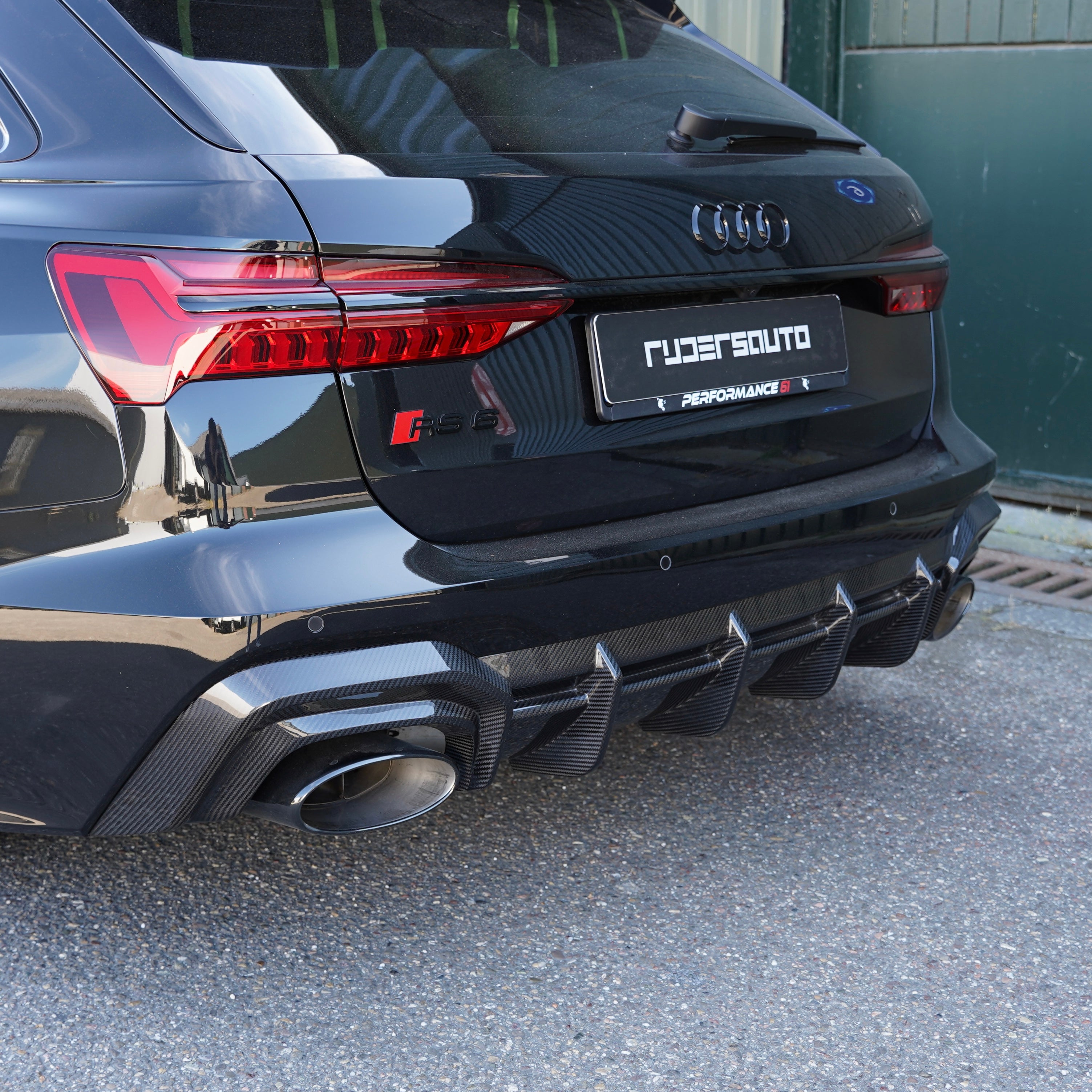 Carbon fibre diffuser Audi RS6/RS7 C8