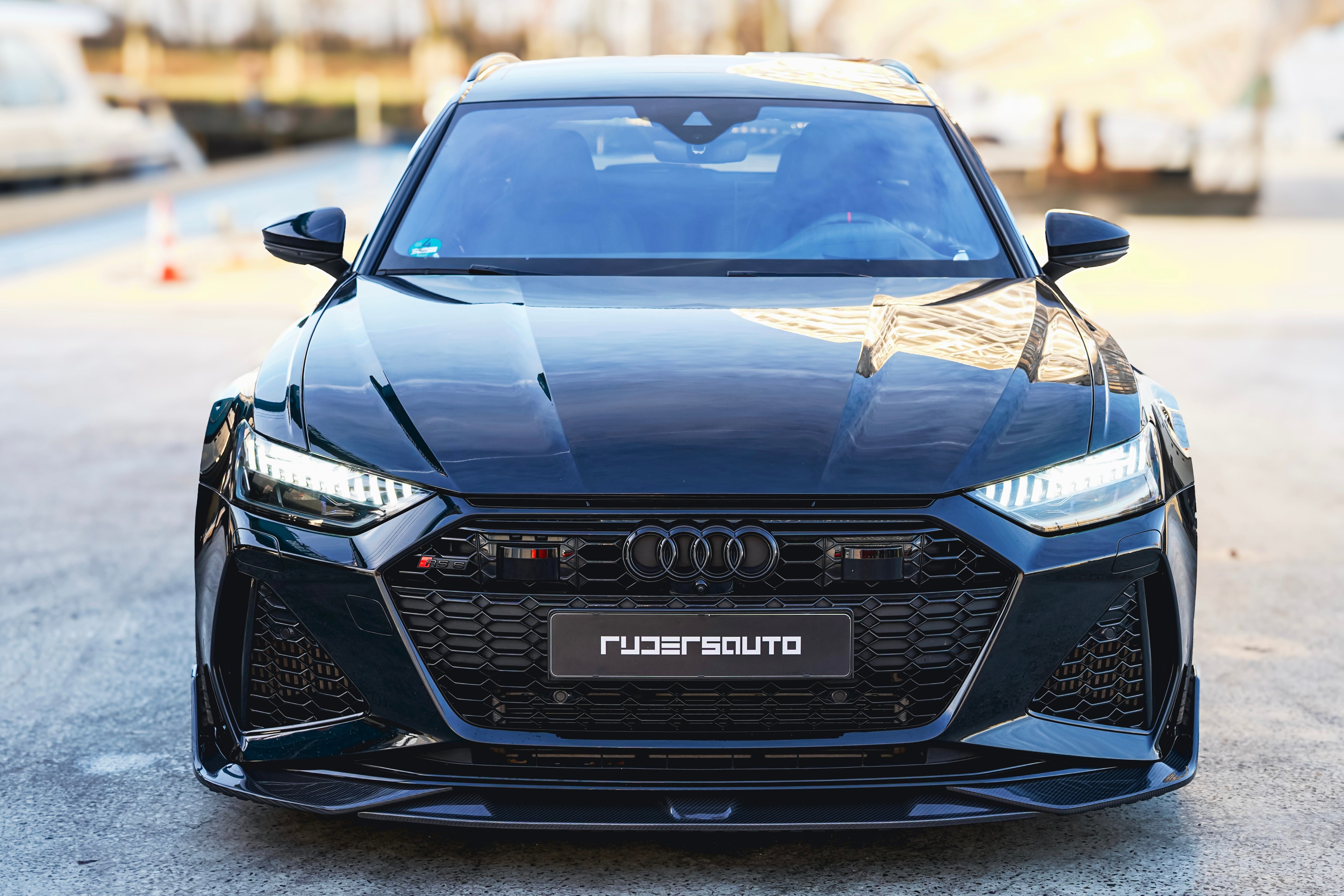 Carbon fibre front splitter Audi RS6/RS7 C8