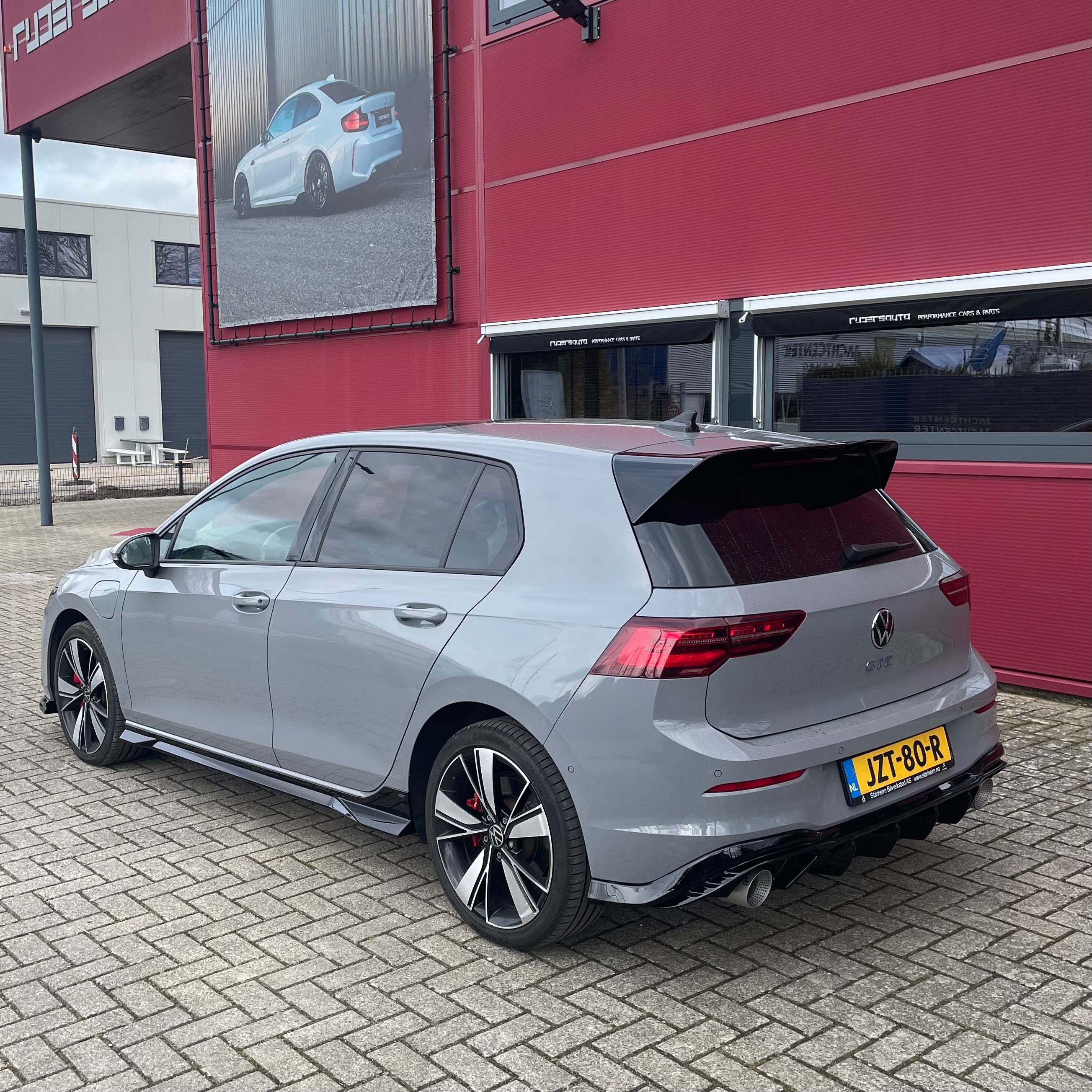 Uitlaat einddemper 'GTI Look' VW Golf 8