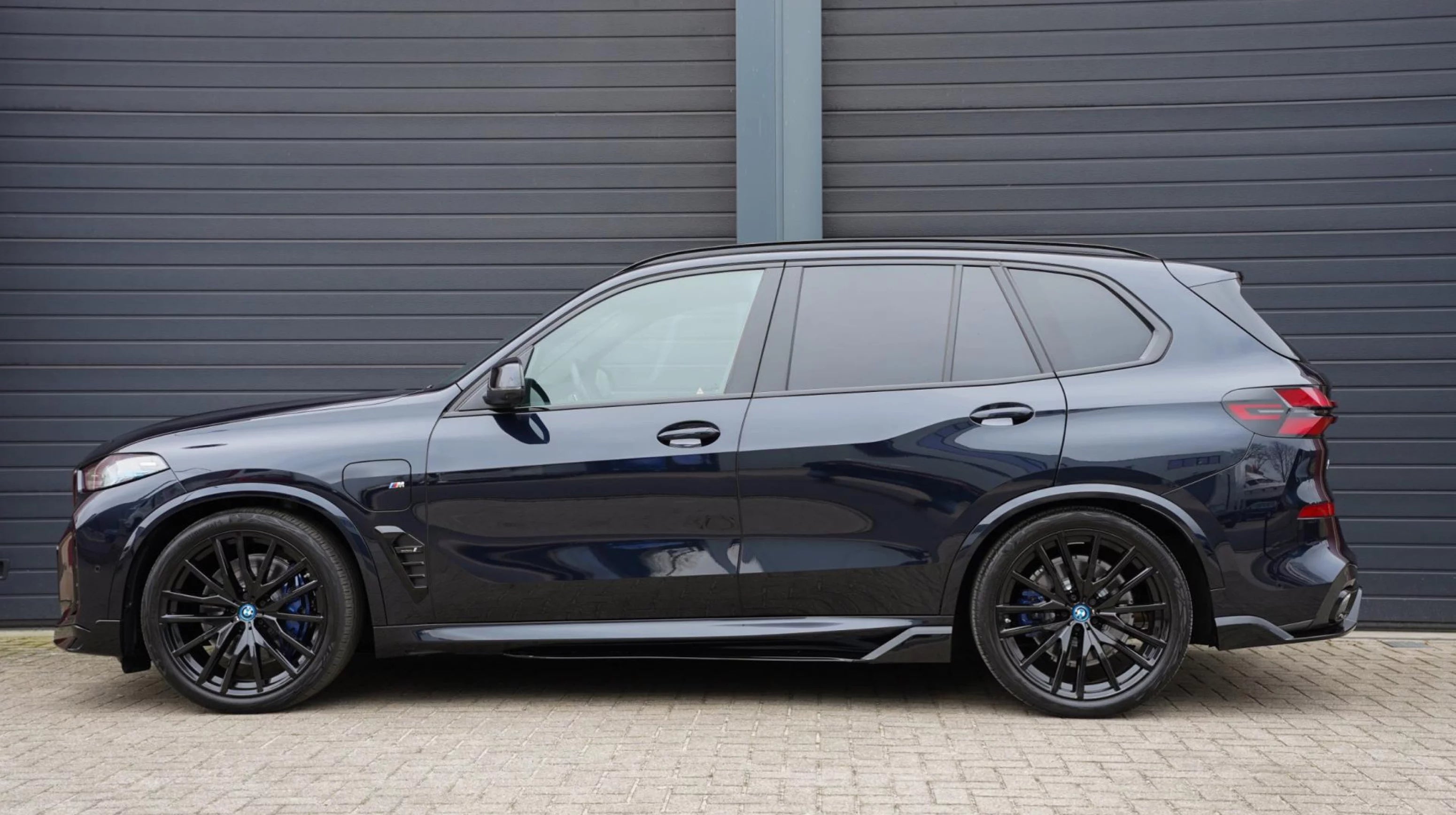 BMW X5 G05 LCI M-Performance body kit hoogglans zwart