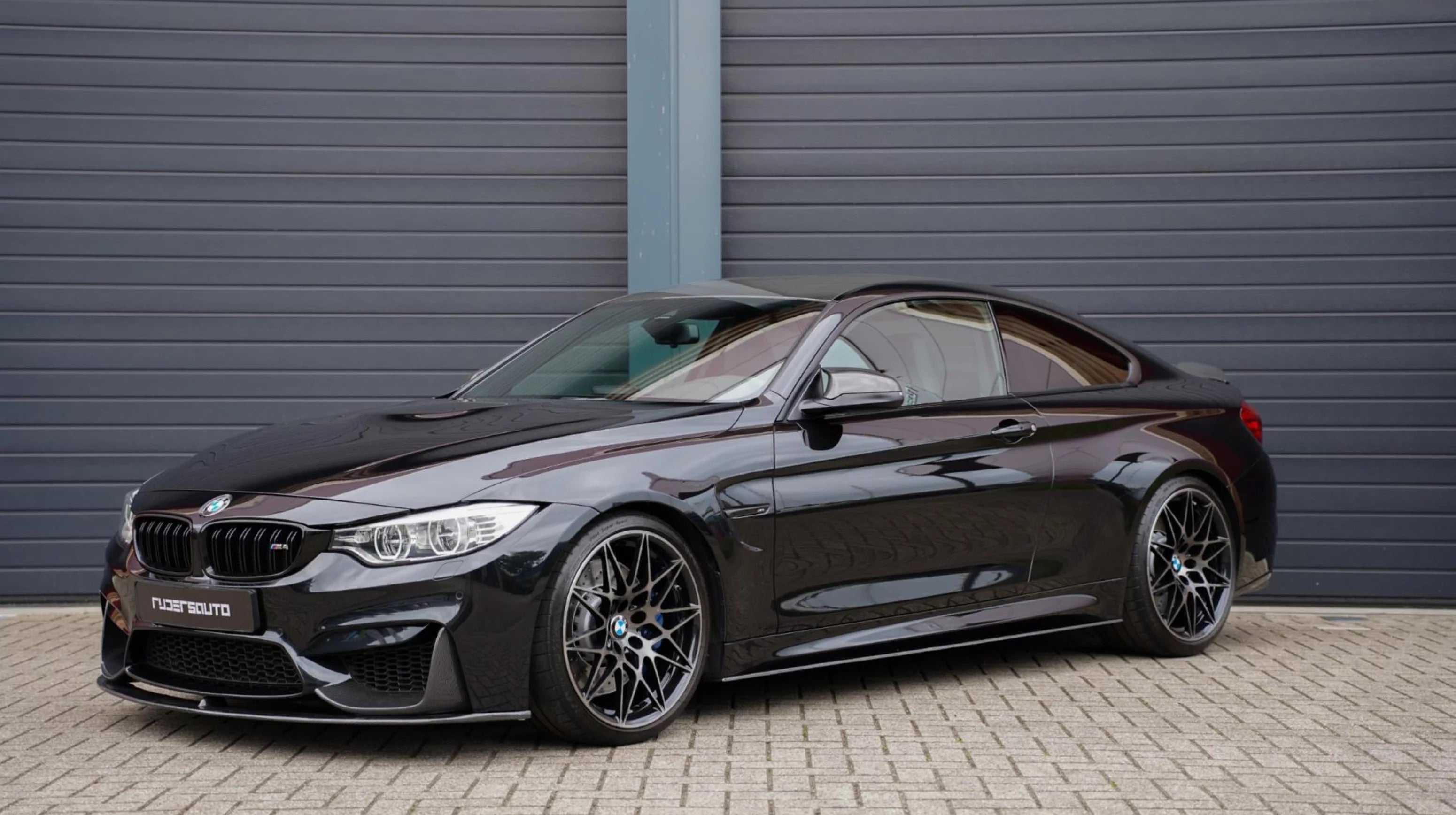 Front splitter carbon fibre M-performance style BMW M3/M4 (F80/F82/F83)