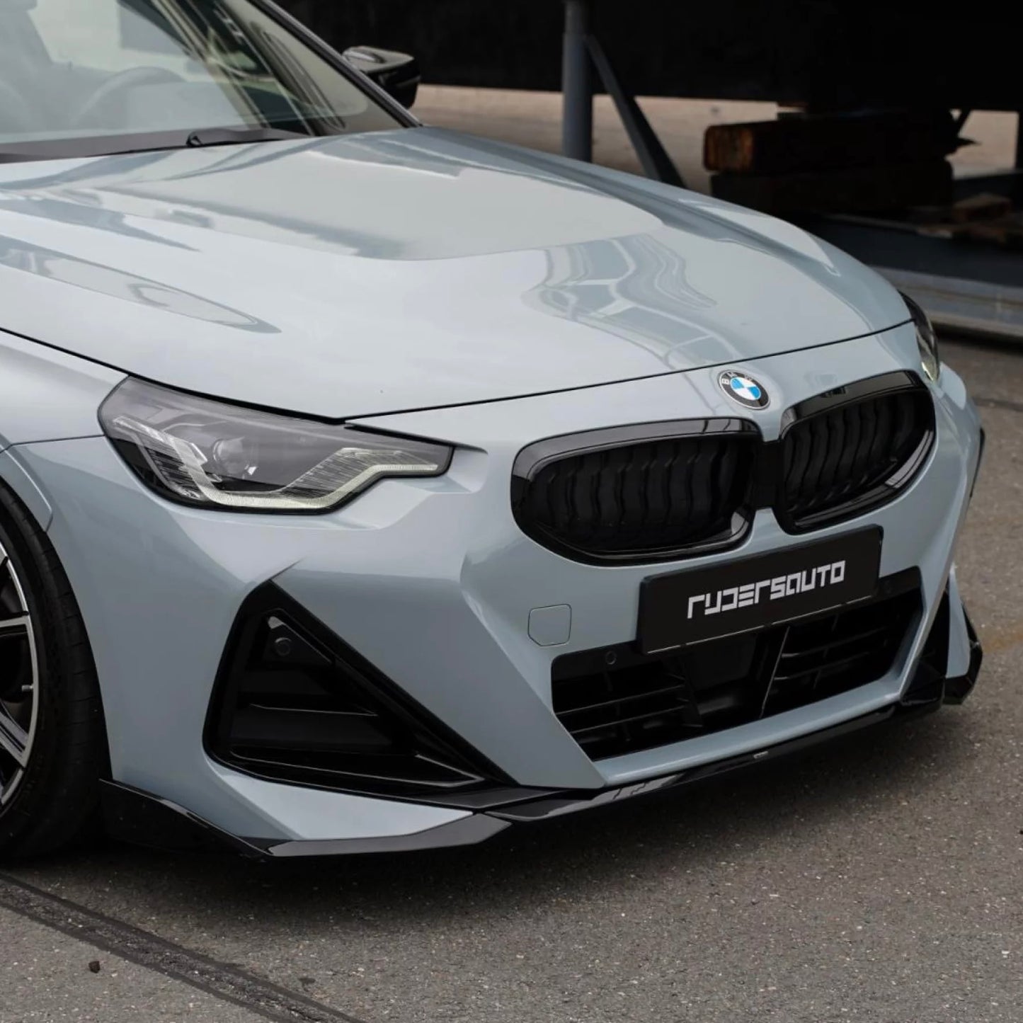 Front splitter BMW G42 2-serie M-Performance style - Hoogglans zwart