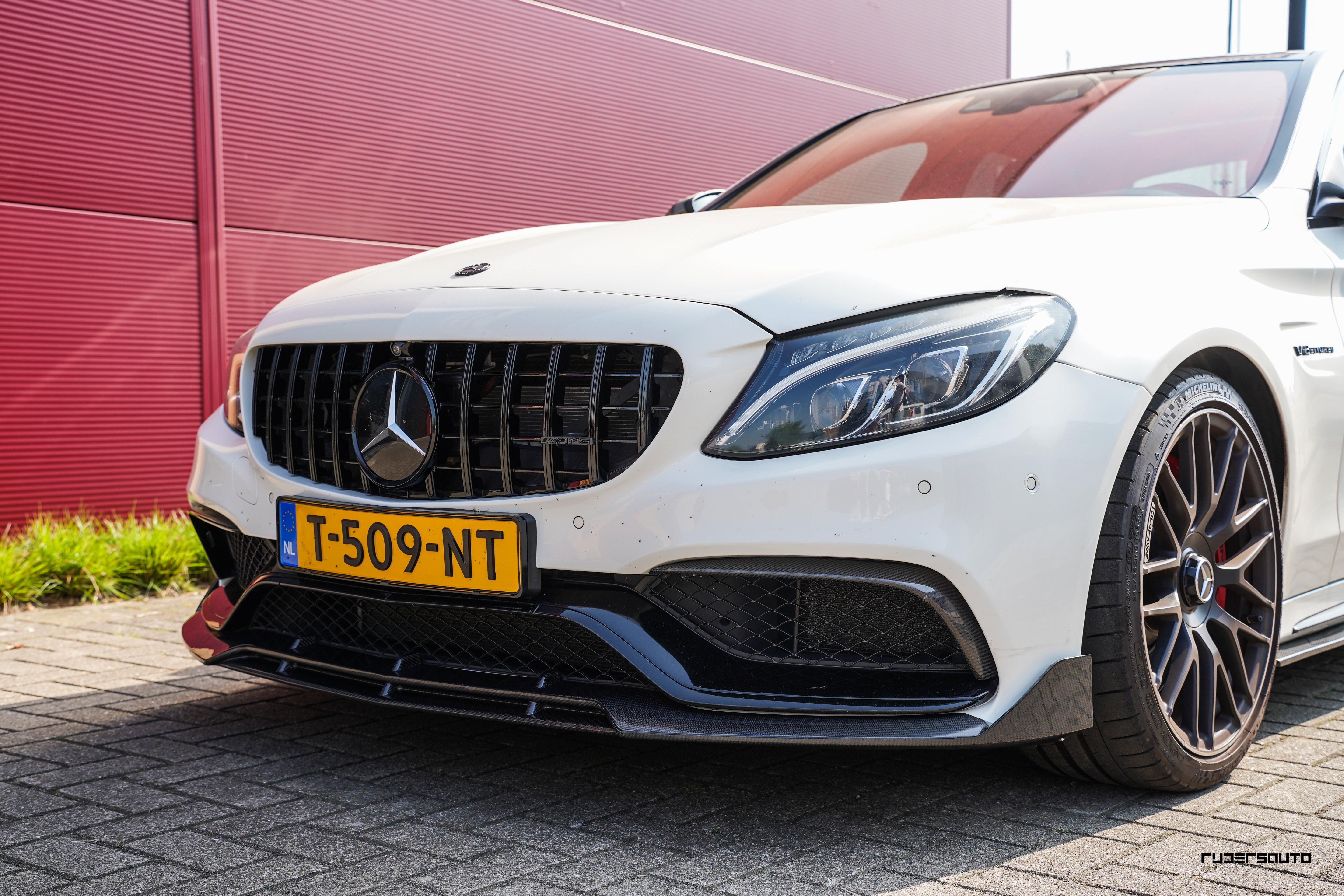 Carbon fibre body kit Mercedes C63 W205 Sedan