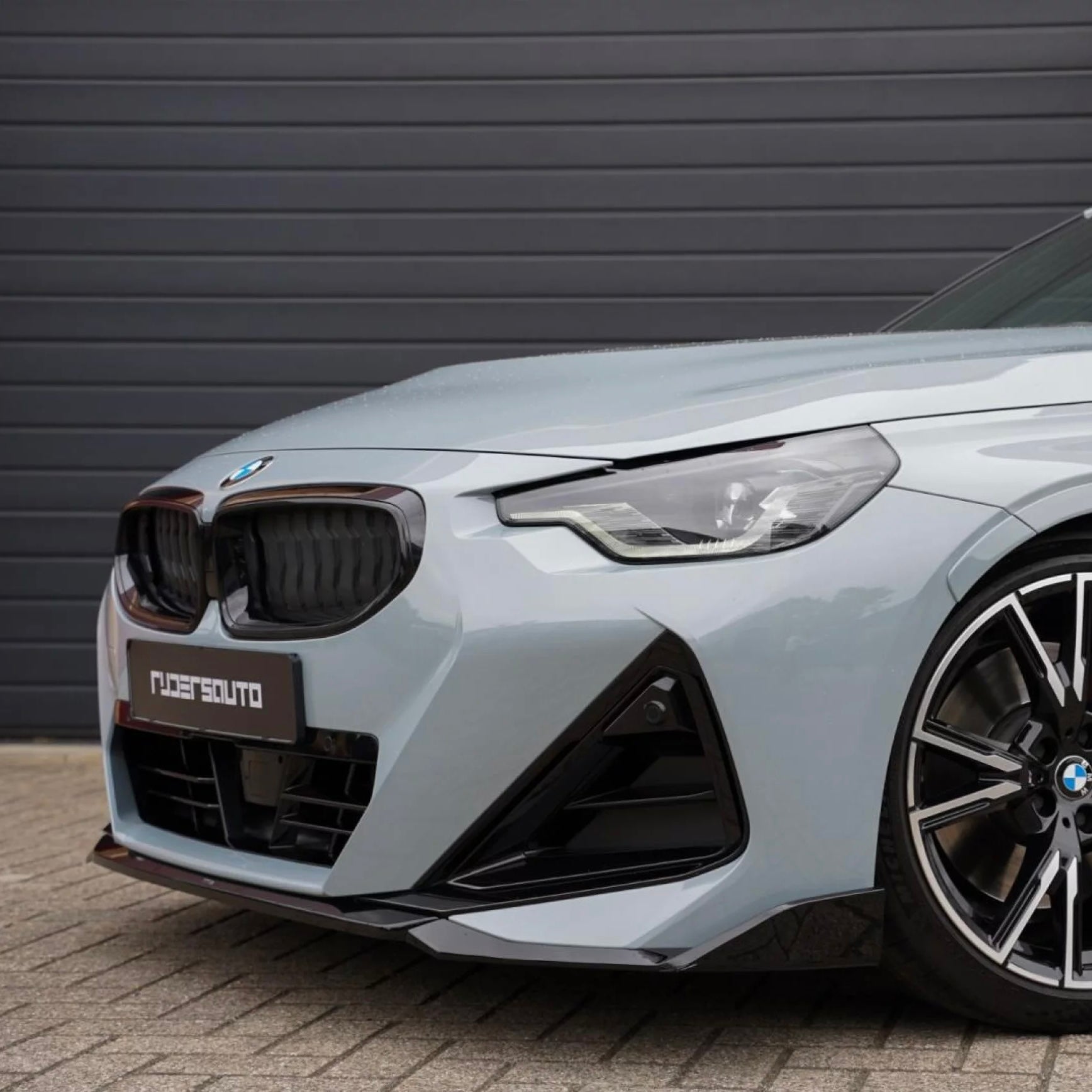 Front splitter BMW G42 2-serie M-Performance style - Hoogglans zwart