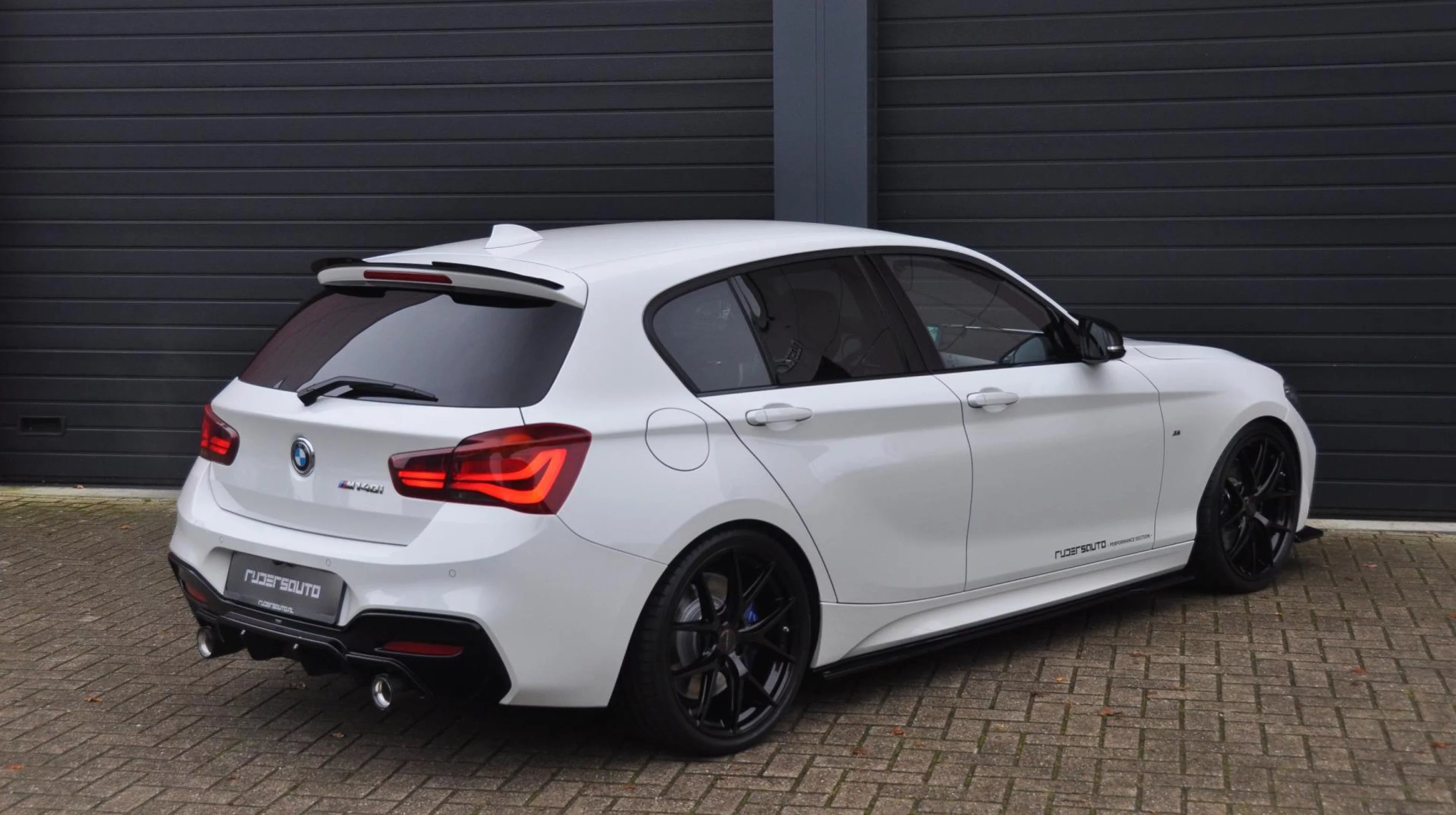 'Rear end upgrade' BMW 1-serie F20 I F21 LCI Combi deal