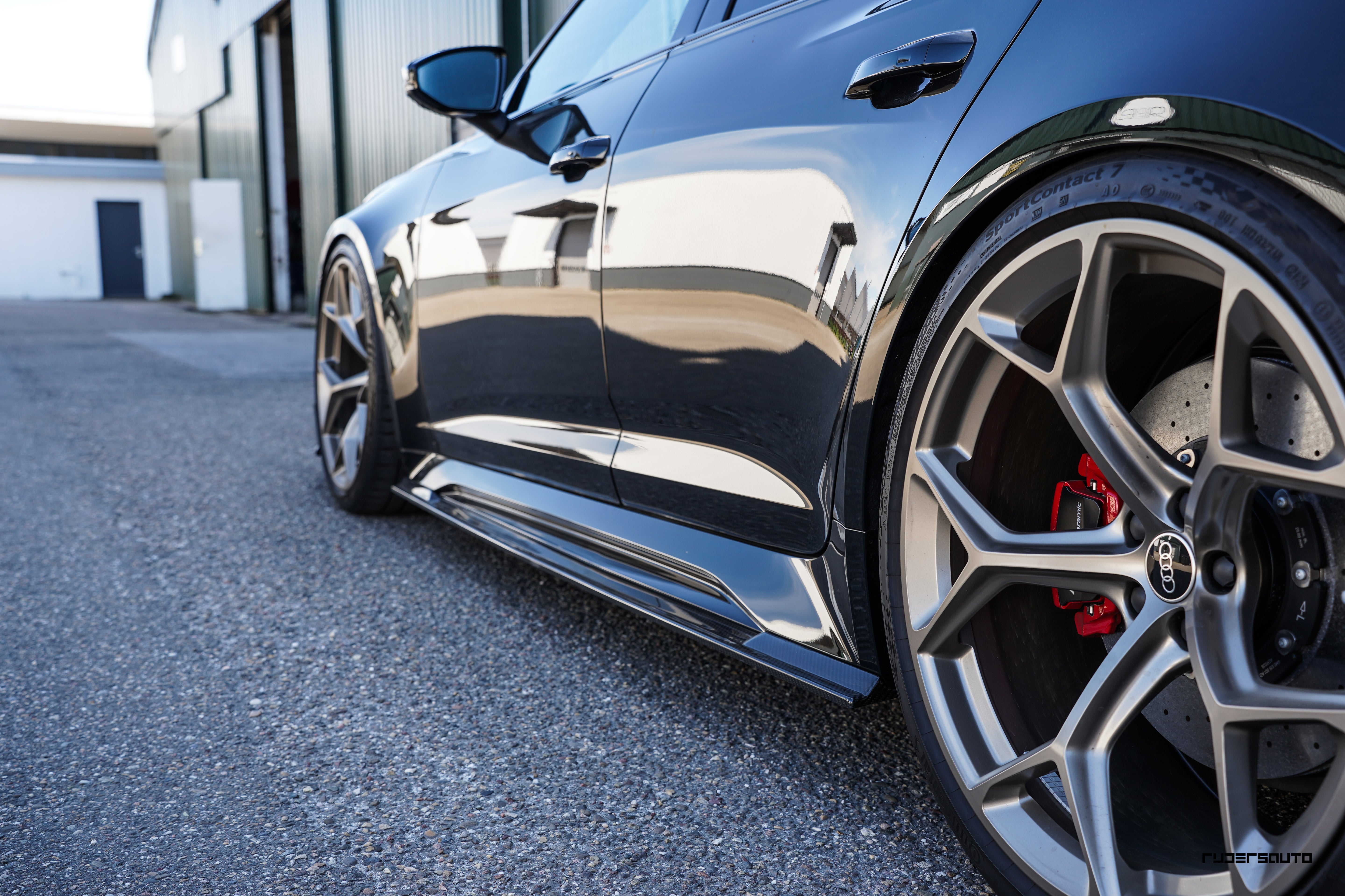 Carbon fibre side skirts Audi RS6/RS7 C8