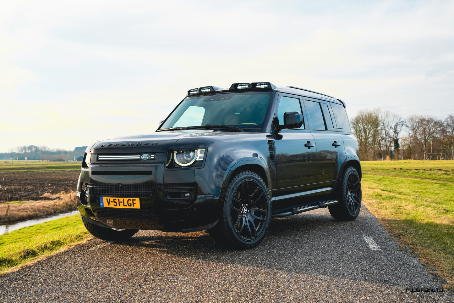 Land Rover Defender L663 110 Side Bars / Side Steps (2020+)