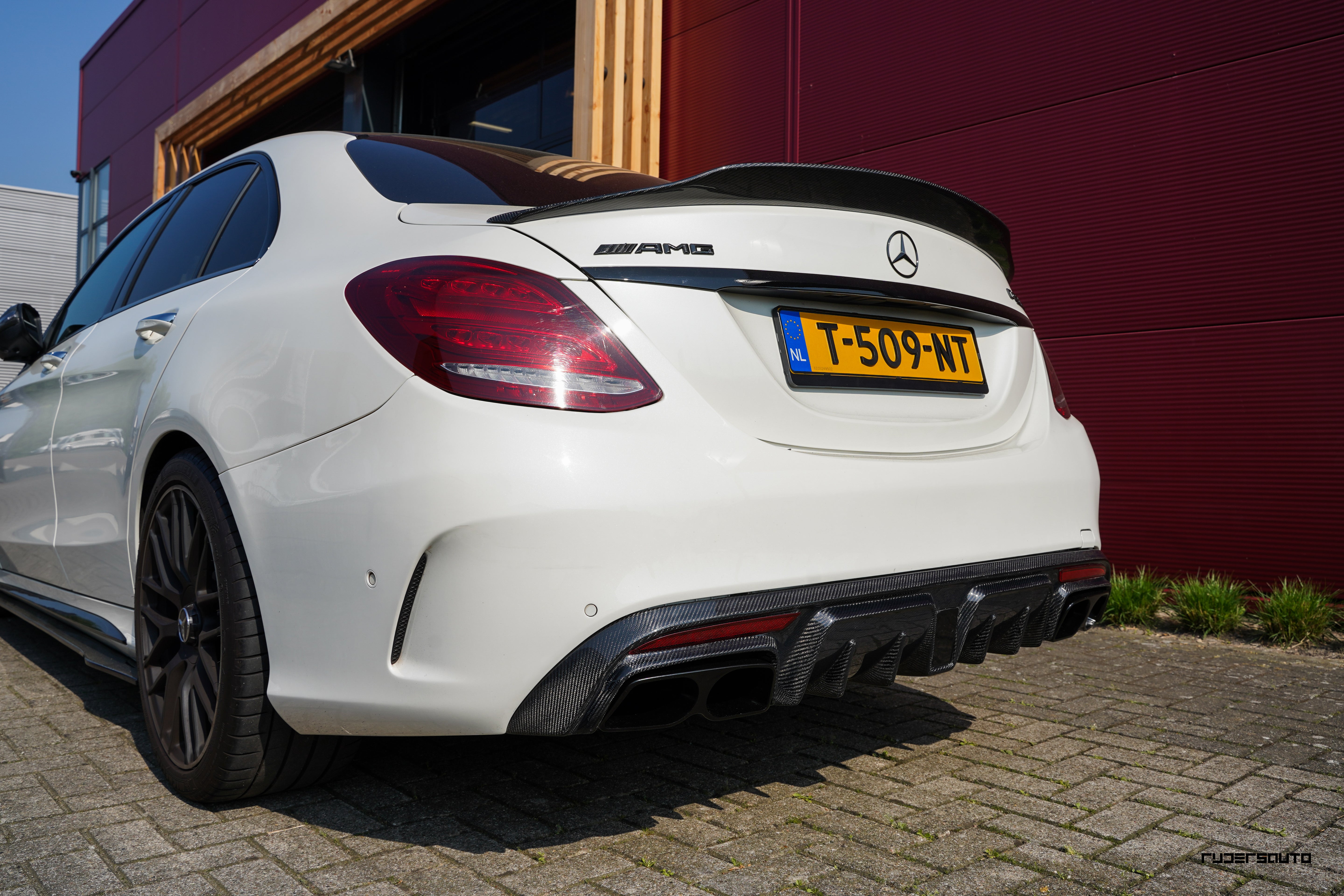 Carbon fibre kofferklep spoiler Mercedes C63 W205 Sedan