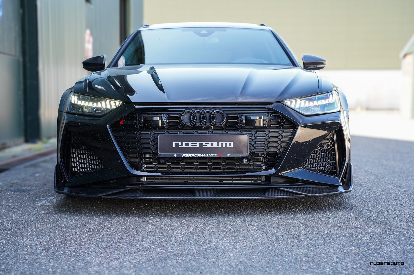 Carbon fibre front splitter Audi RS6/RS7 C8