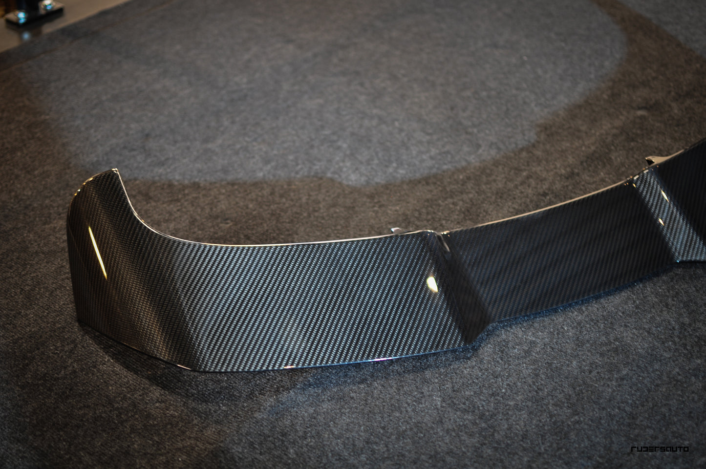Carbon fibre rear spoiler Audi RS6 C8