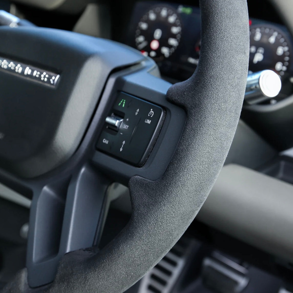 Land Rover Defender L663 Alcantara stuurwiel (2020+)