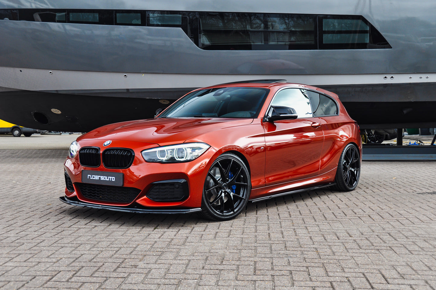 Performance Edition velgen - Hoogglans Zwart 8x19 ET40 5x120