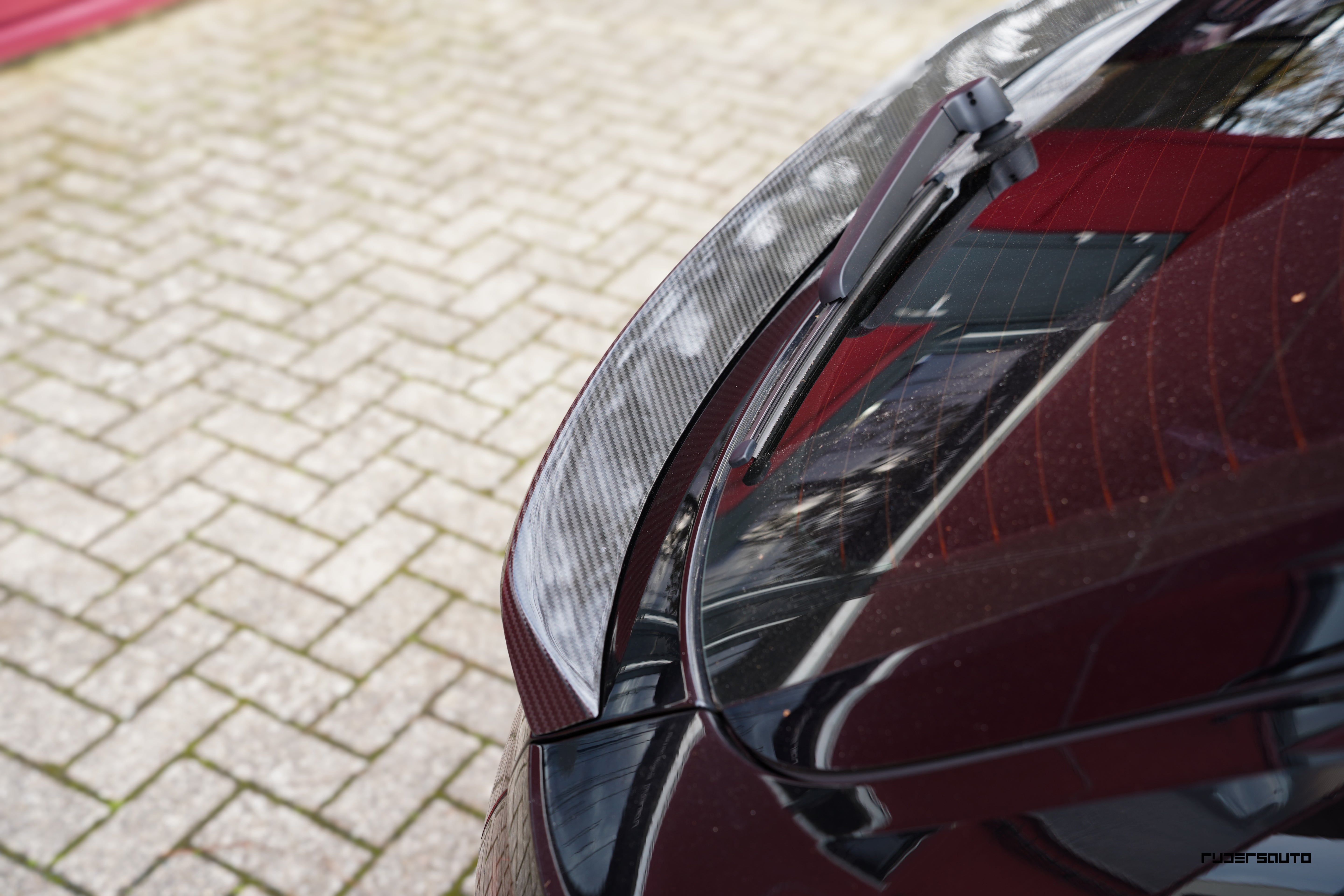 Carbon fibre middle spoiler Audi A4/S4/RS4 B9 & B9.5