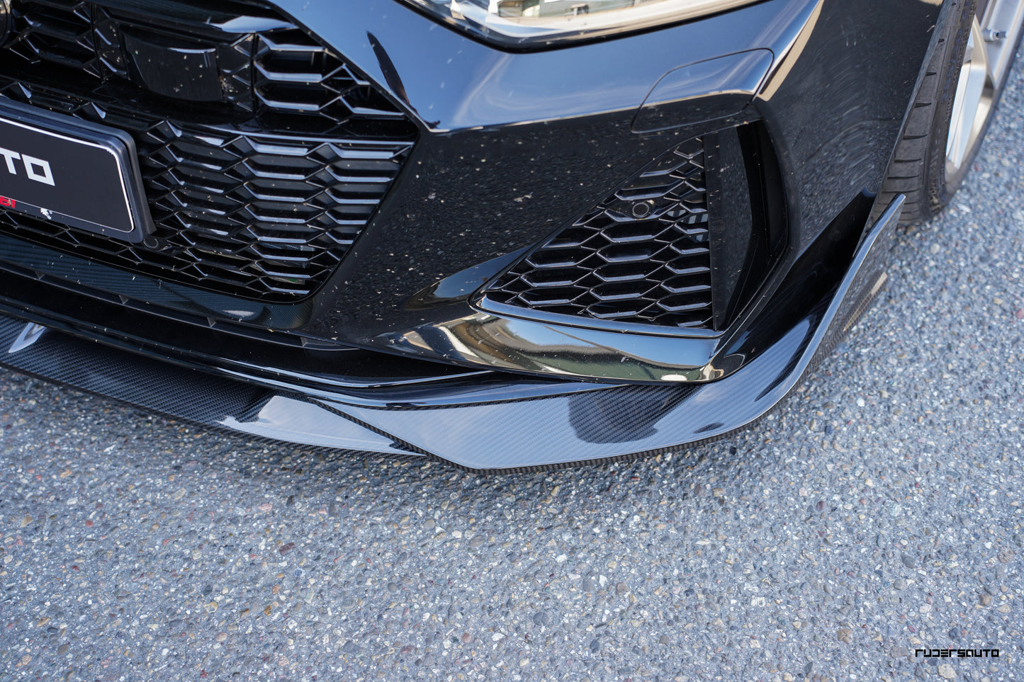 Carbon fibre front splitter Audi RS6/RS7 C8