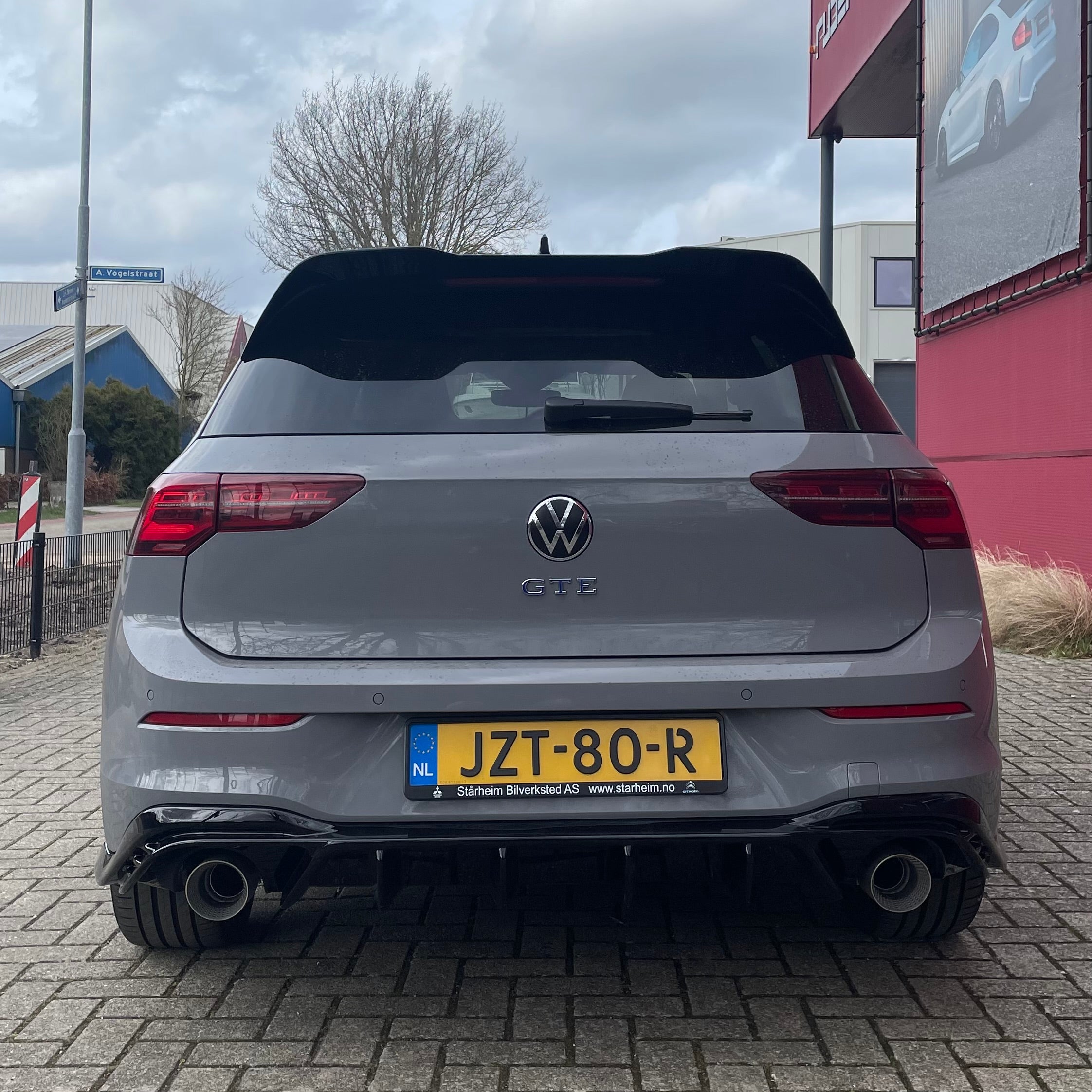 Uitlaat einddemper 'GTI Look' VW Golf 8