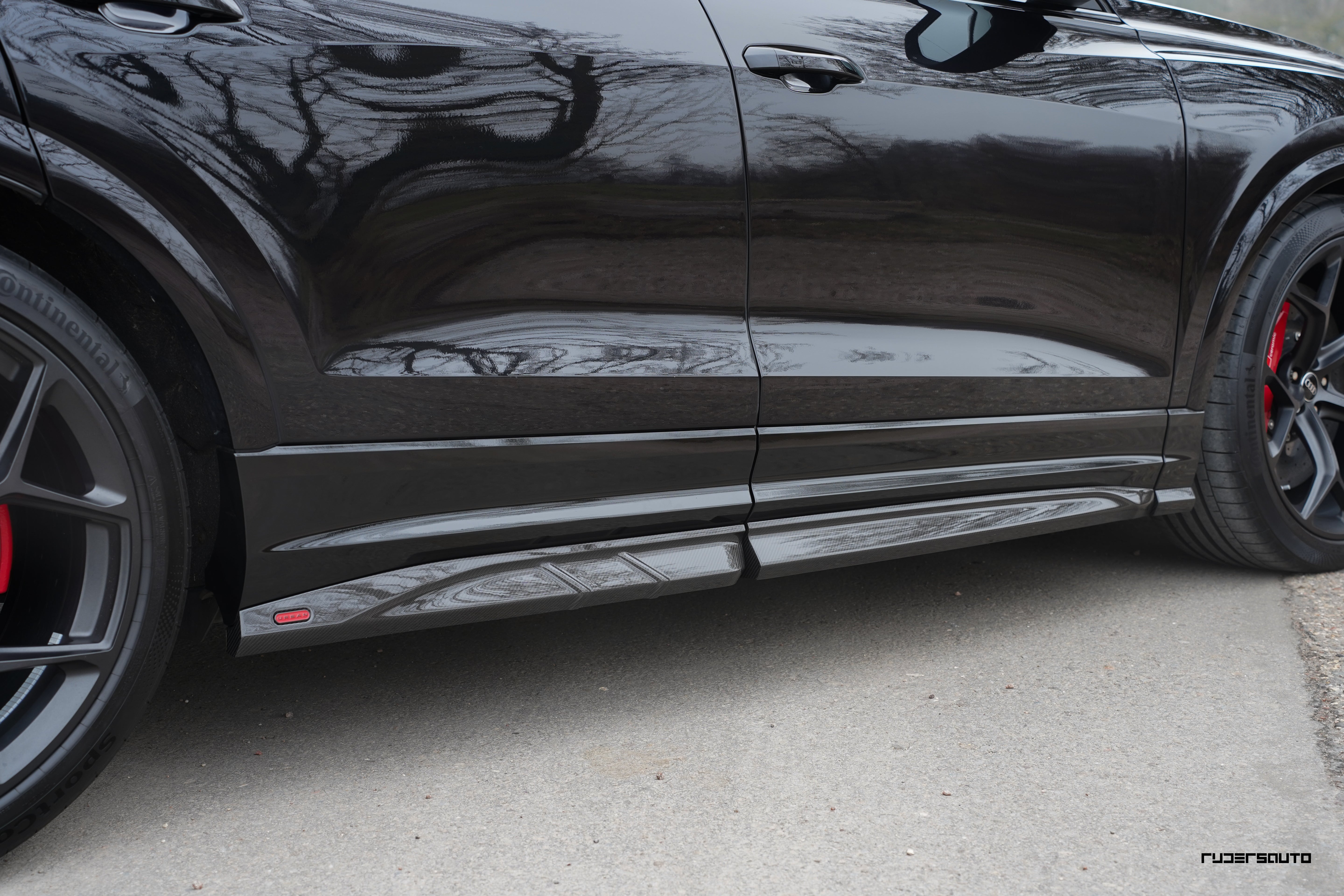 Urban carbon side skirts Audi RSQ8 (2019-2023)