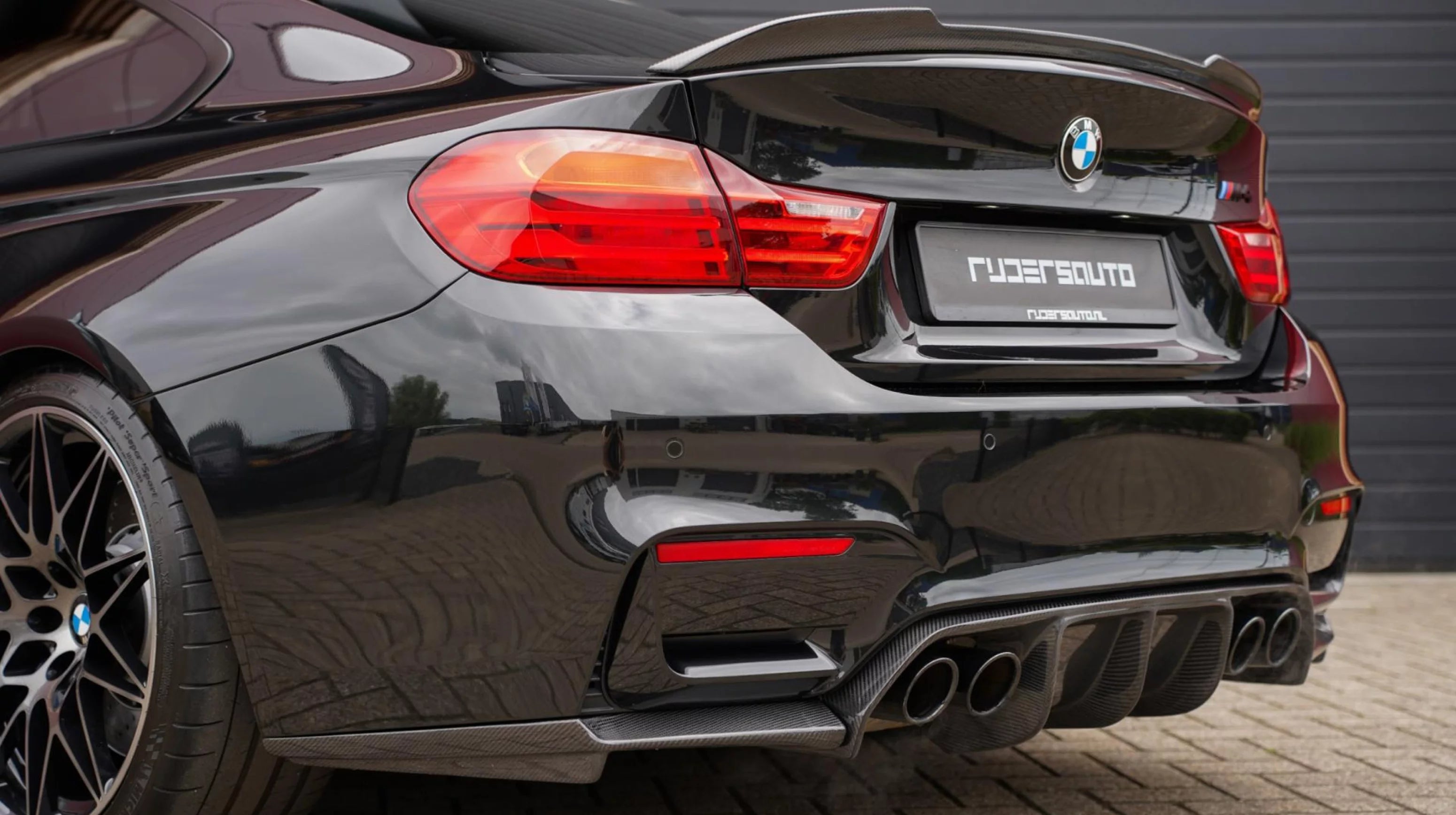 Carbon fibre diffuser BMW M3/M4 (F80 F82 F83)