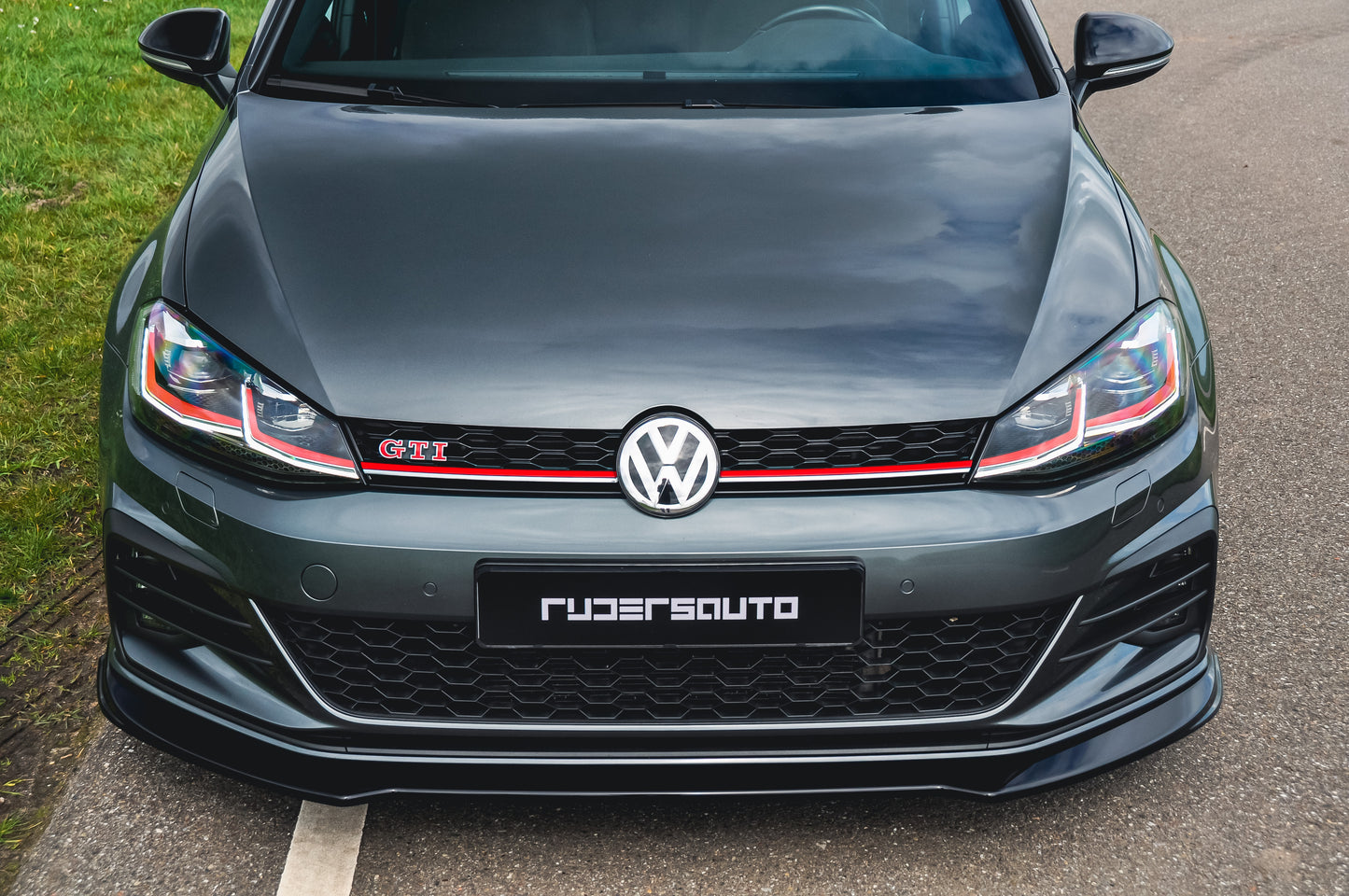 Front splitter VW Golf 7.5 GTI - Zaero Design (Facelift)