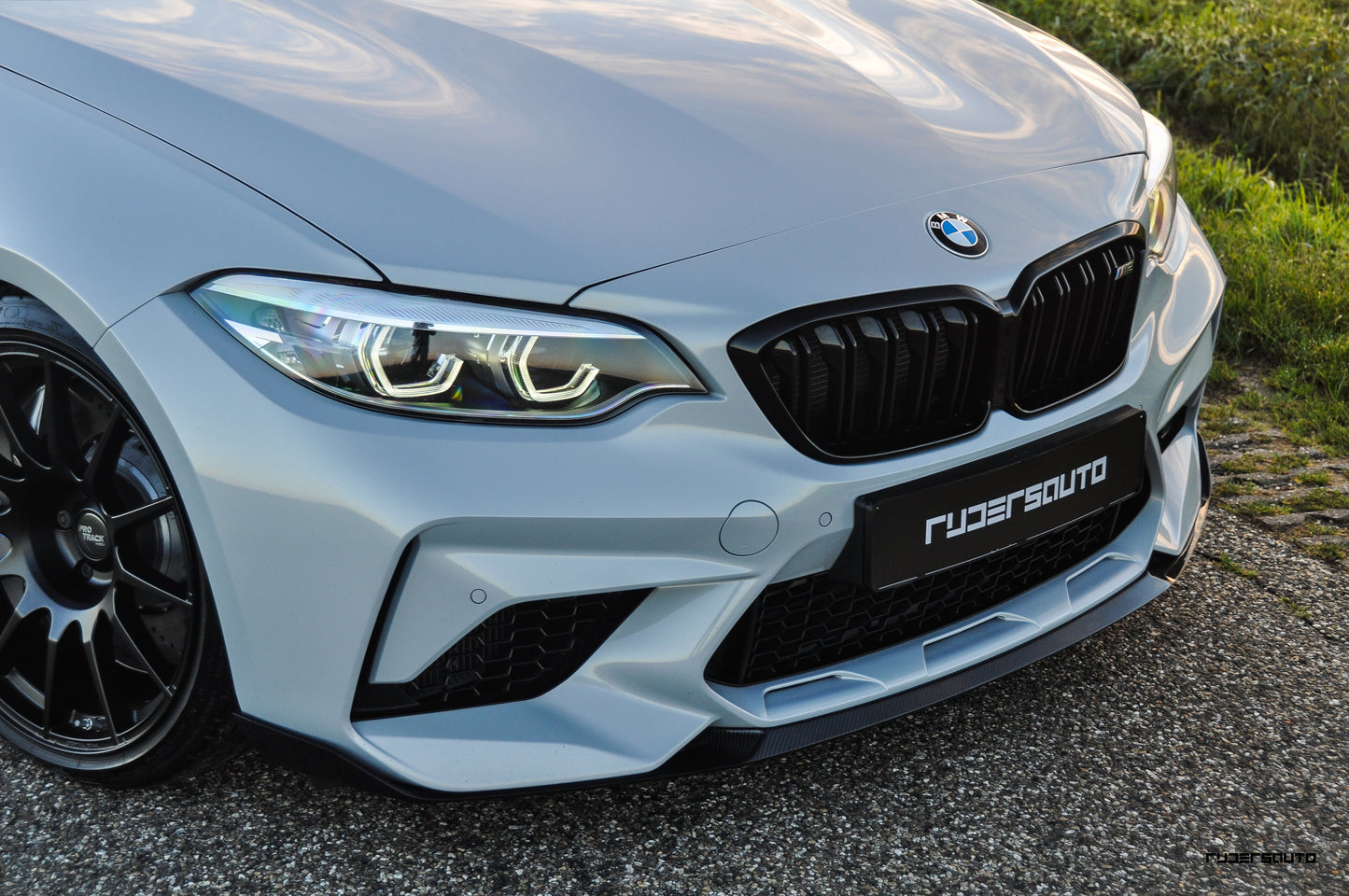 Carbon fiber front splitter M-performance style BMW F87 M2 Competition - CT-Carbon