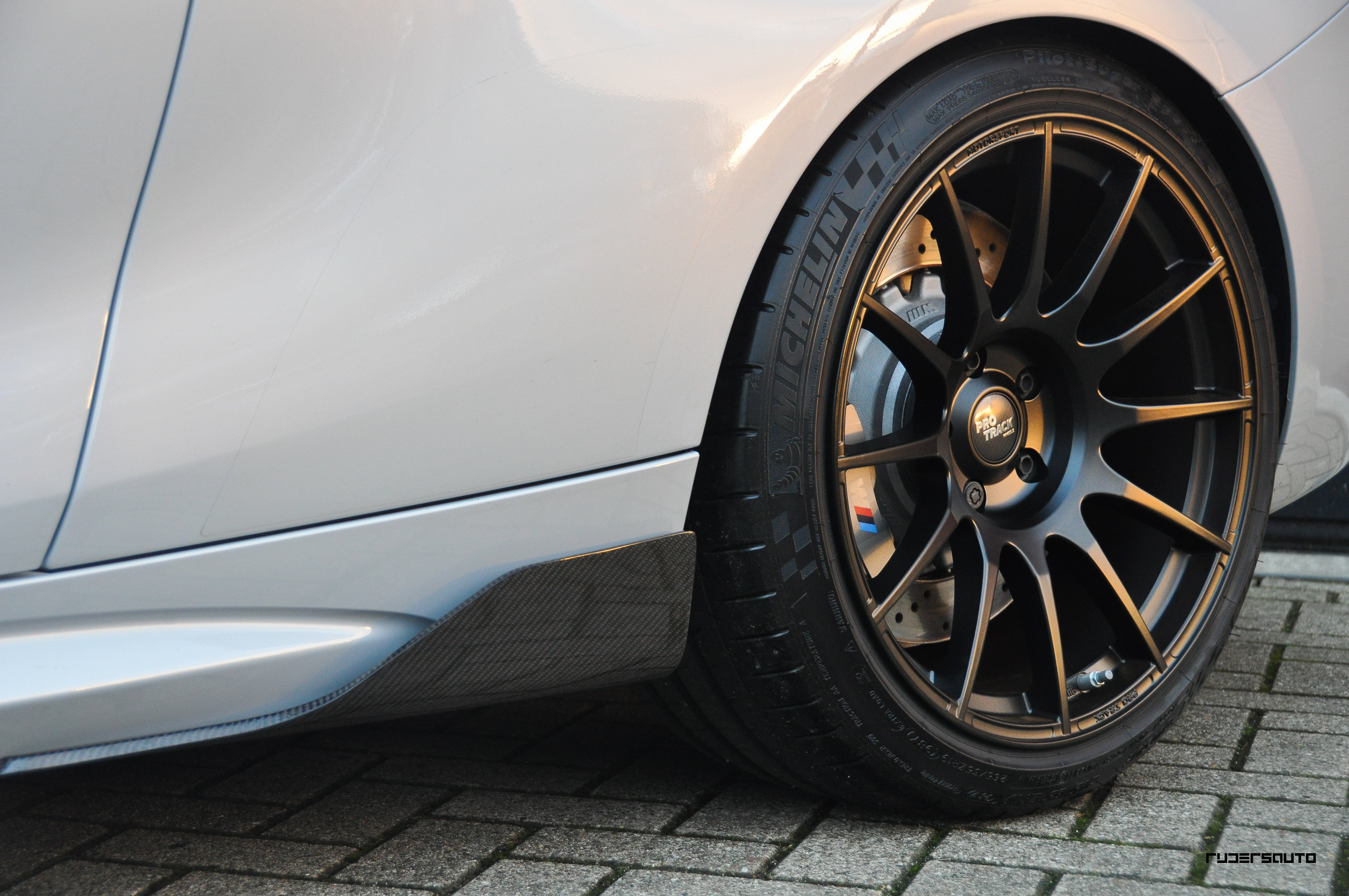 Side skirts carbon fibre M-Perfomance style BMW F87 M2/M2C