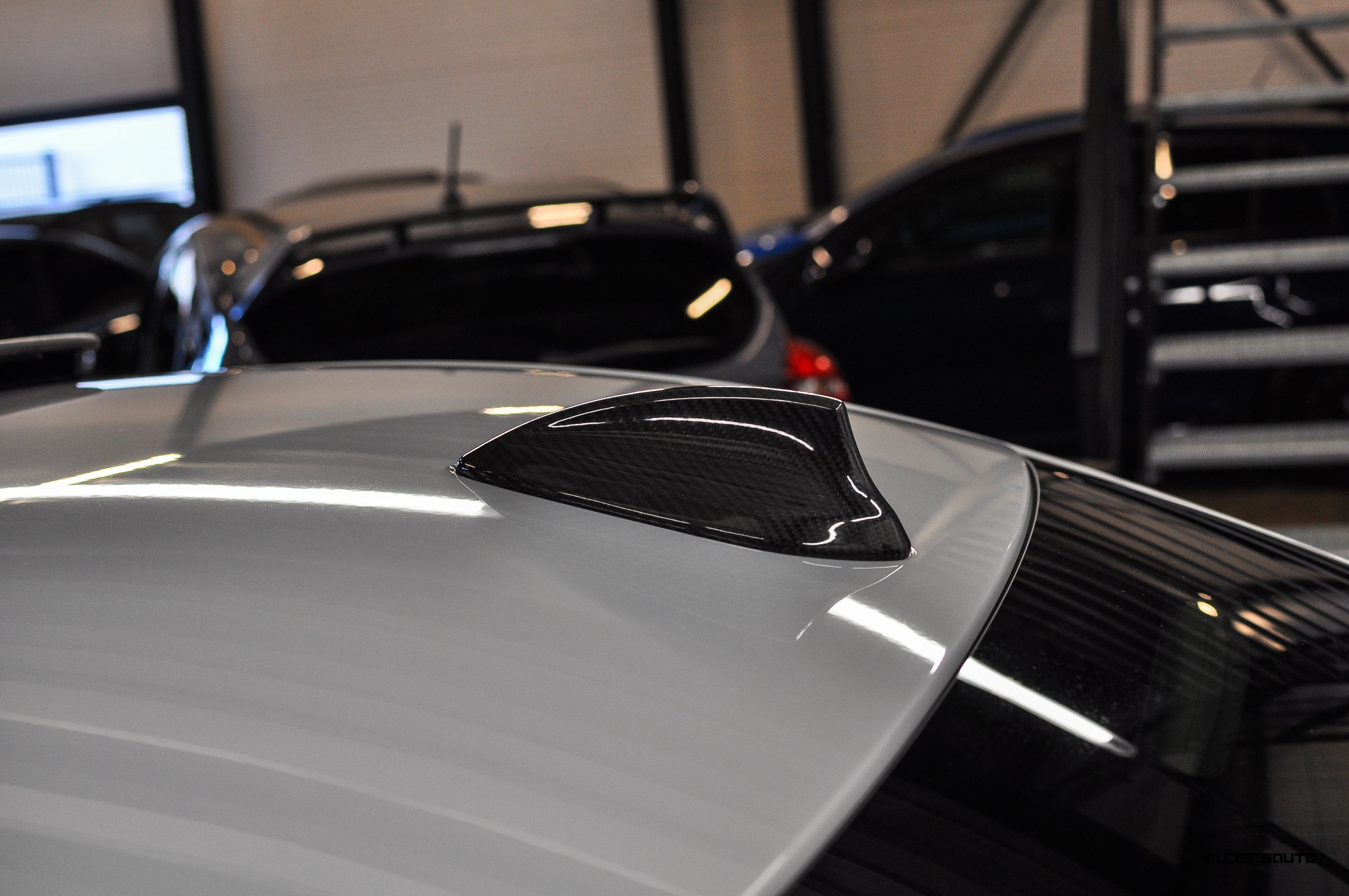 BMW Fxx Carbon fibre antenne cover