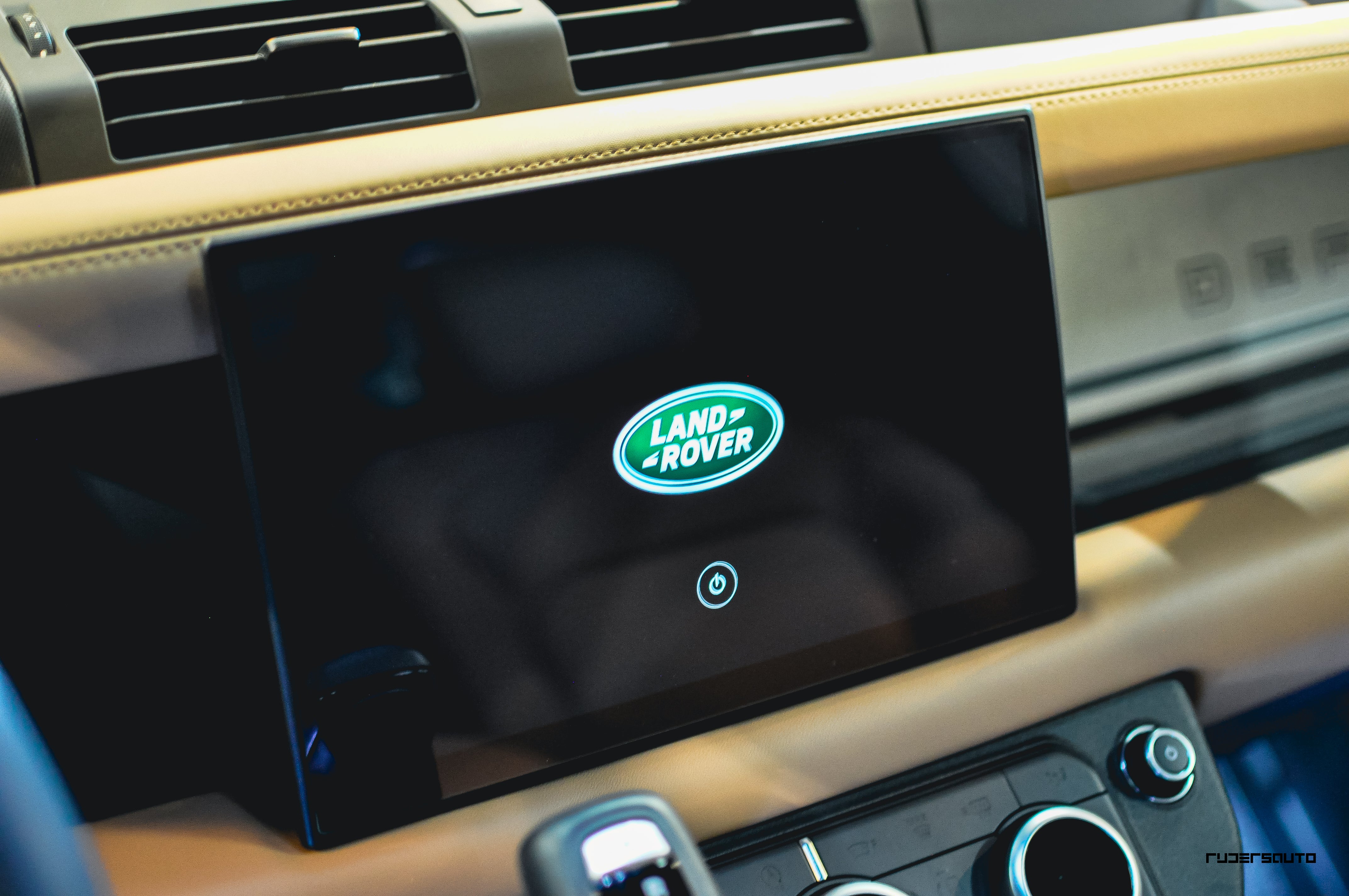 Land Rover Defender L663 11.4 Inch Screen Protector (2020+)