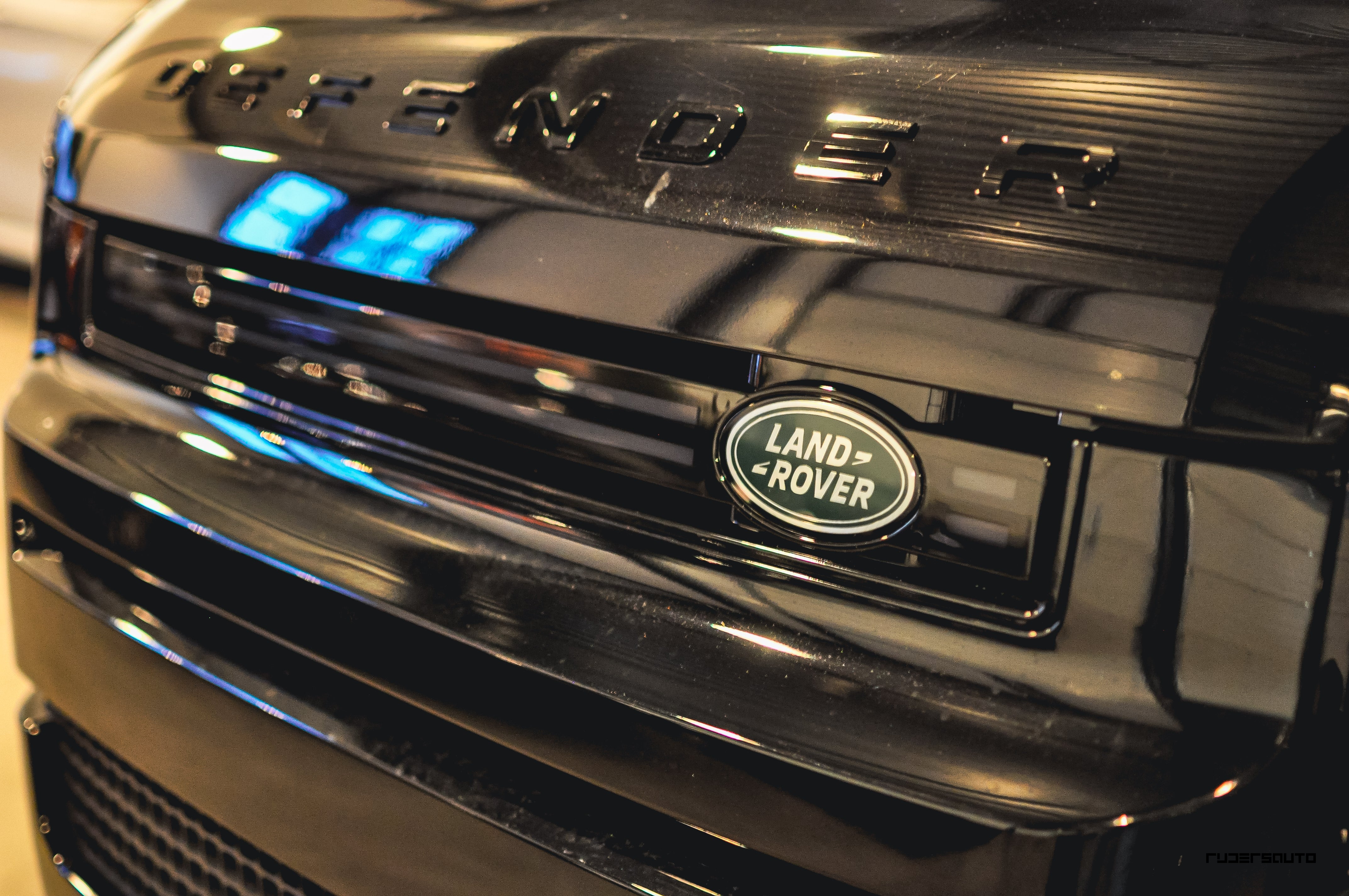 Land Rover Defender L663 90, 110 & 130 Voorbumper LED Grille (2020+)