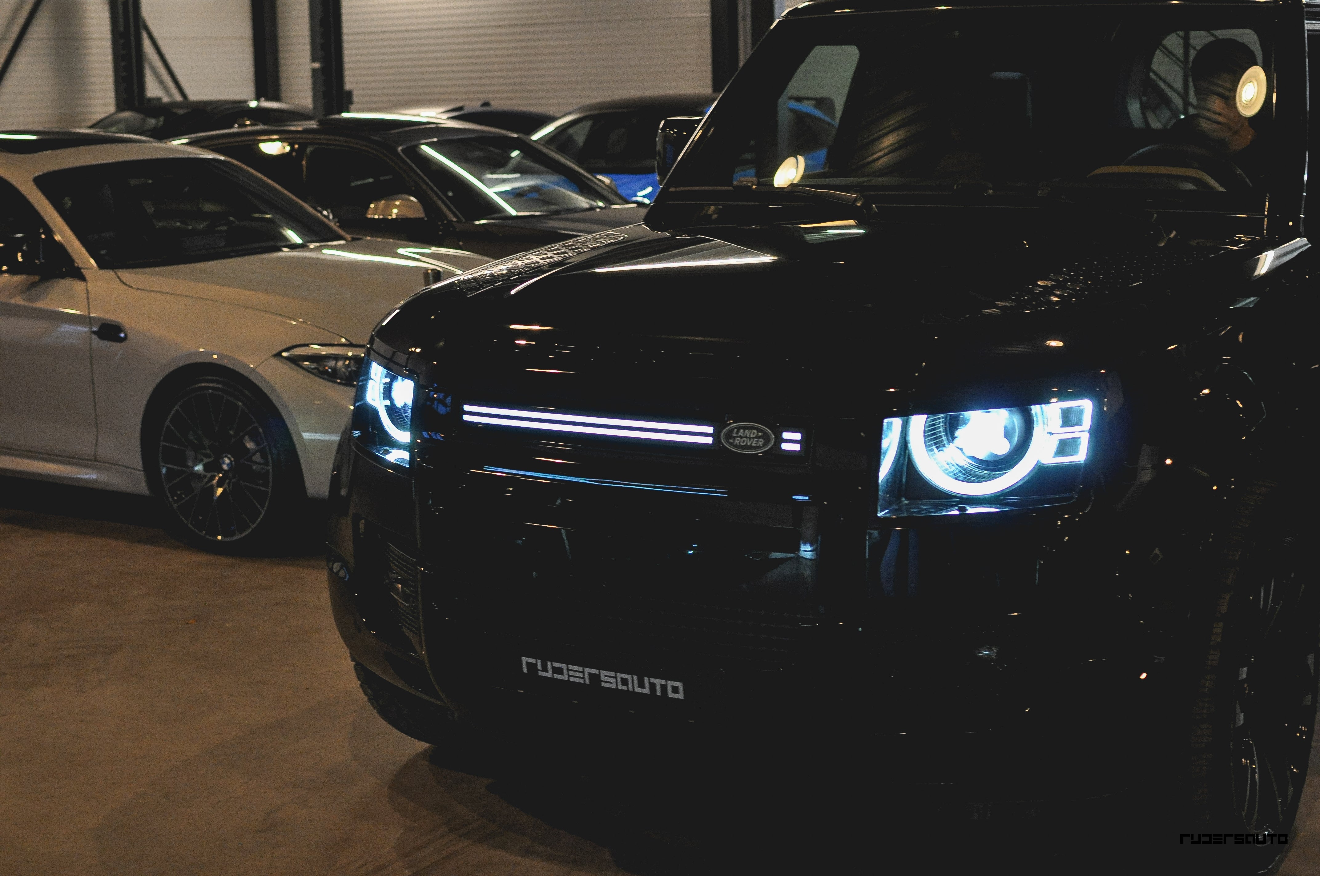 Land Rover Defender L663 90, 110 & 130 Voorbumper LED Grille (2020+)