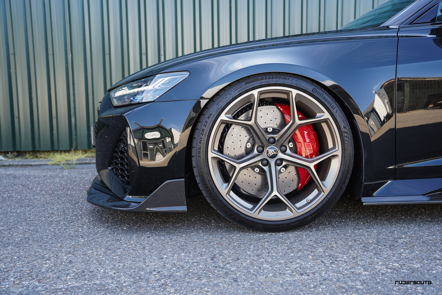 Carbon fibre front splitter Audi RS6/RS7 C8