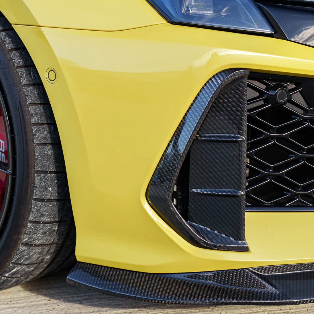 Audi RS3 8Y 2025+ Sportback & Sedan carbon fibre front splitter