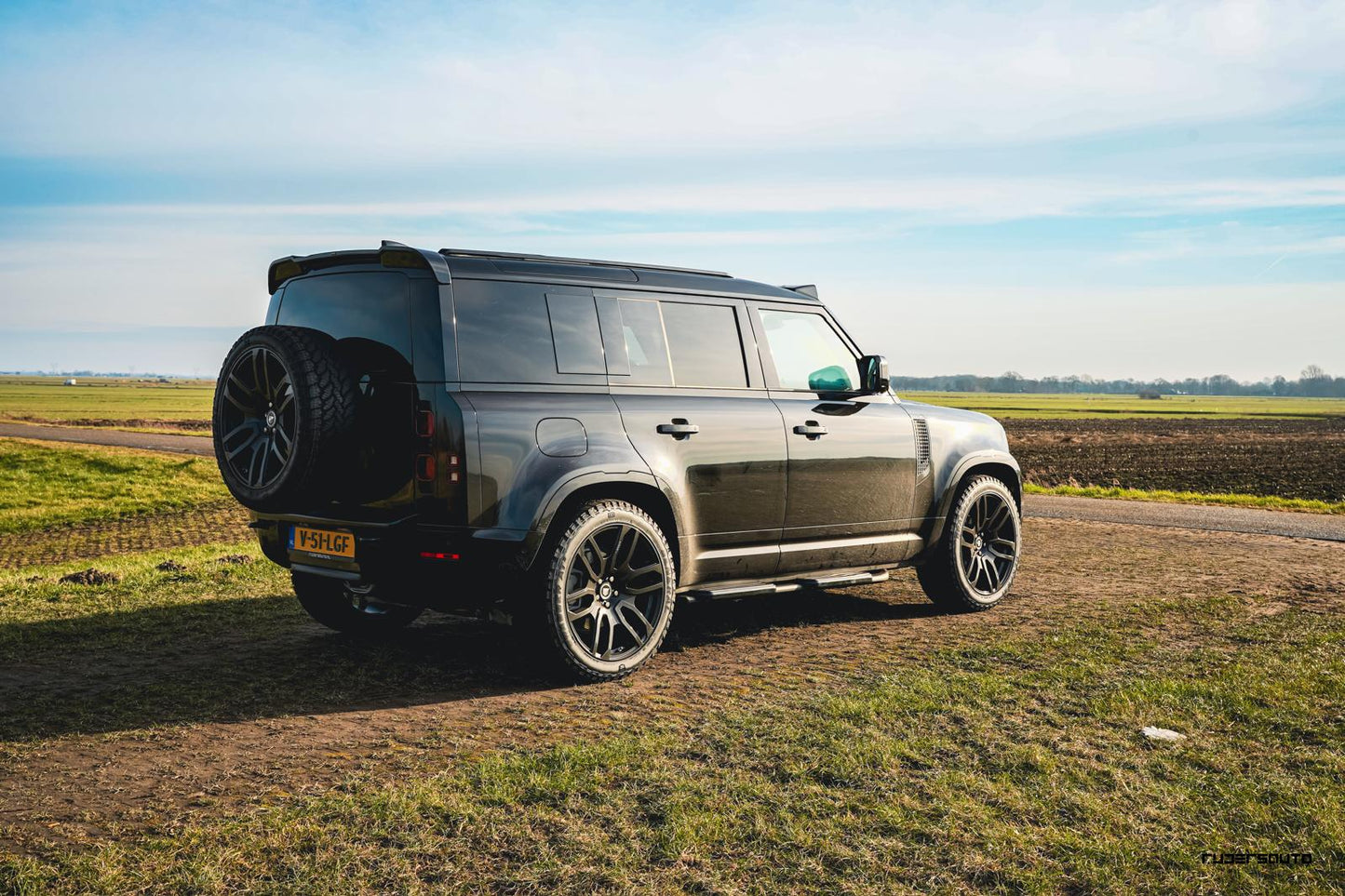 Land Rover Defender L663 110 Side Bars / Side Steps (2020+)