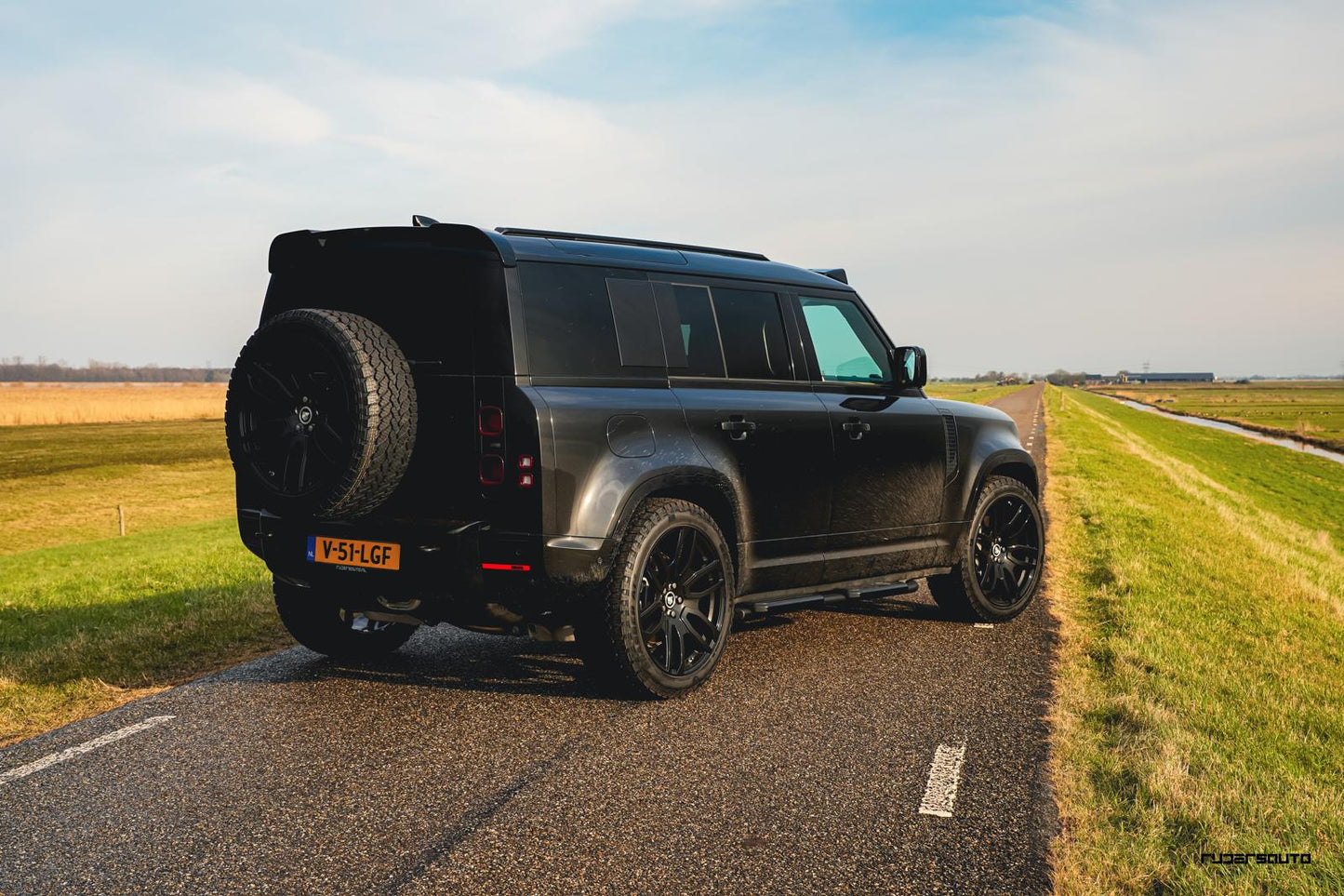 Land Rover Defender L663 110 Side Bars / Side Steps (2020+)