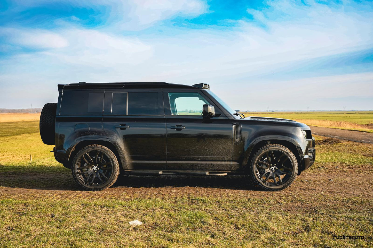 Land Rover Defender L663 110 Side Bars / Side Steps (2020+)