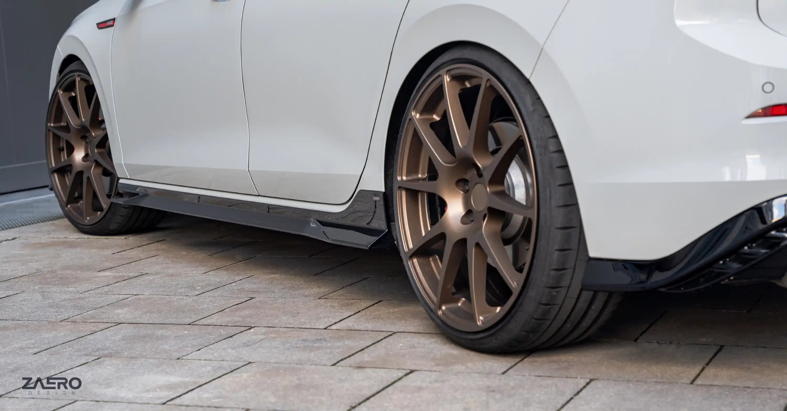 Side skirts VW Golf 8/8.5 - Zaero Design