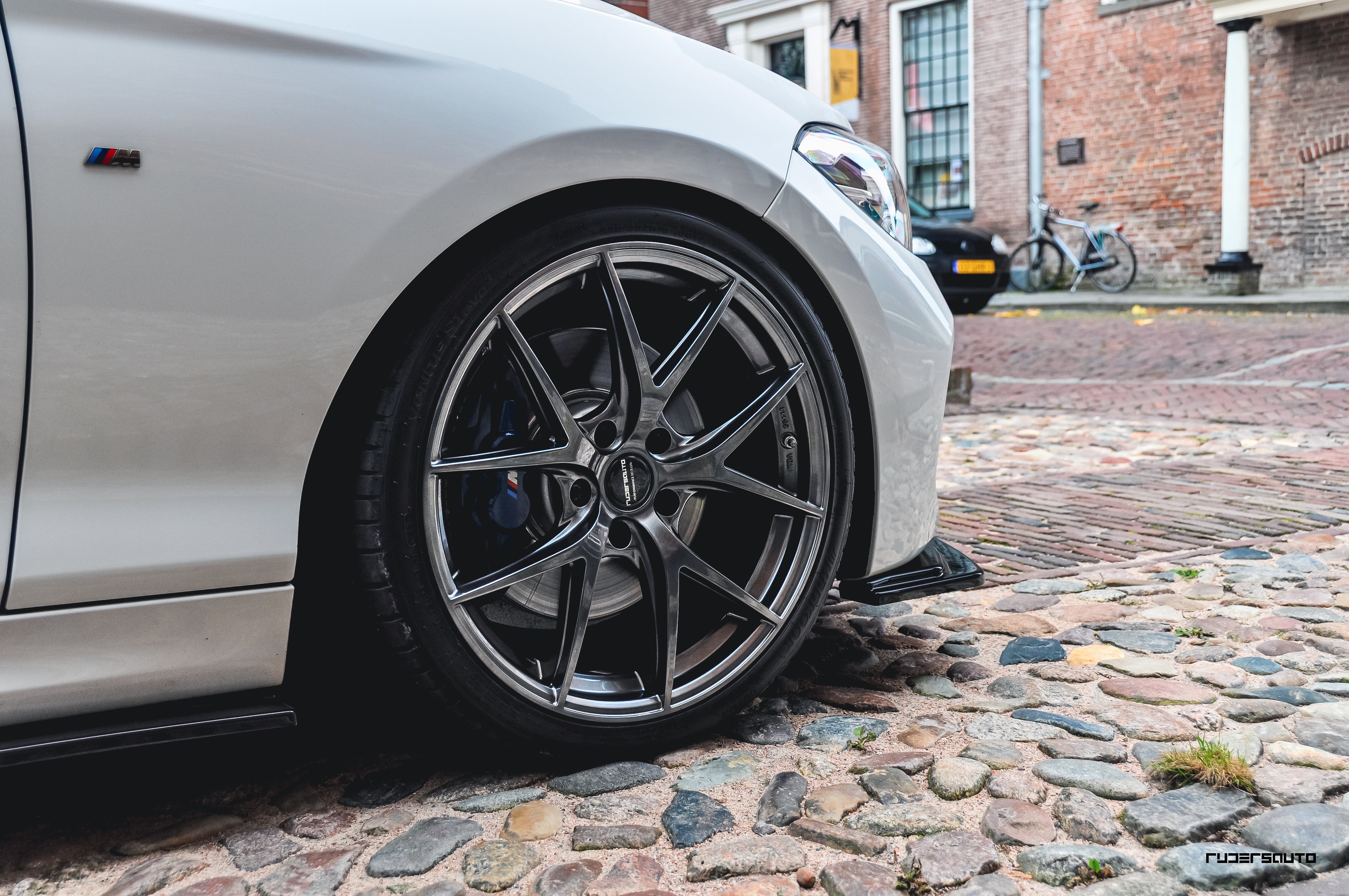 Performance Edition velgen - Hyper Black 8x19 ET40 5x120