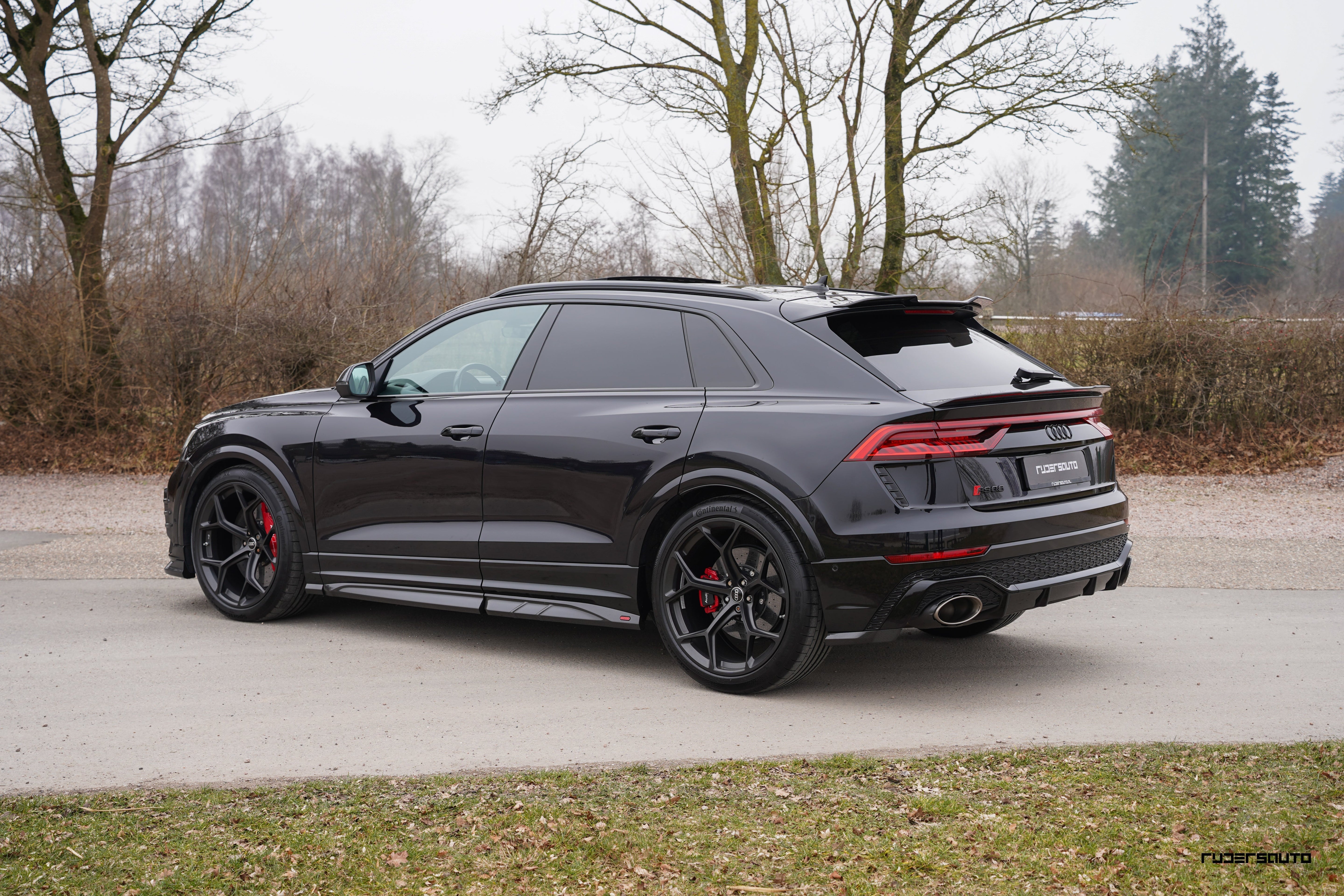 Video: Audi RSQ8 Urban bodykit, 23 inch & Akrapovic