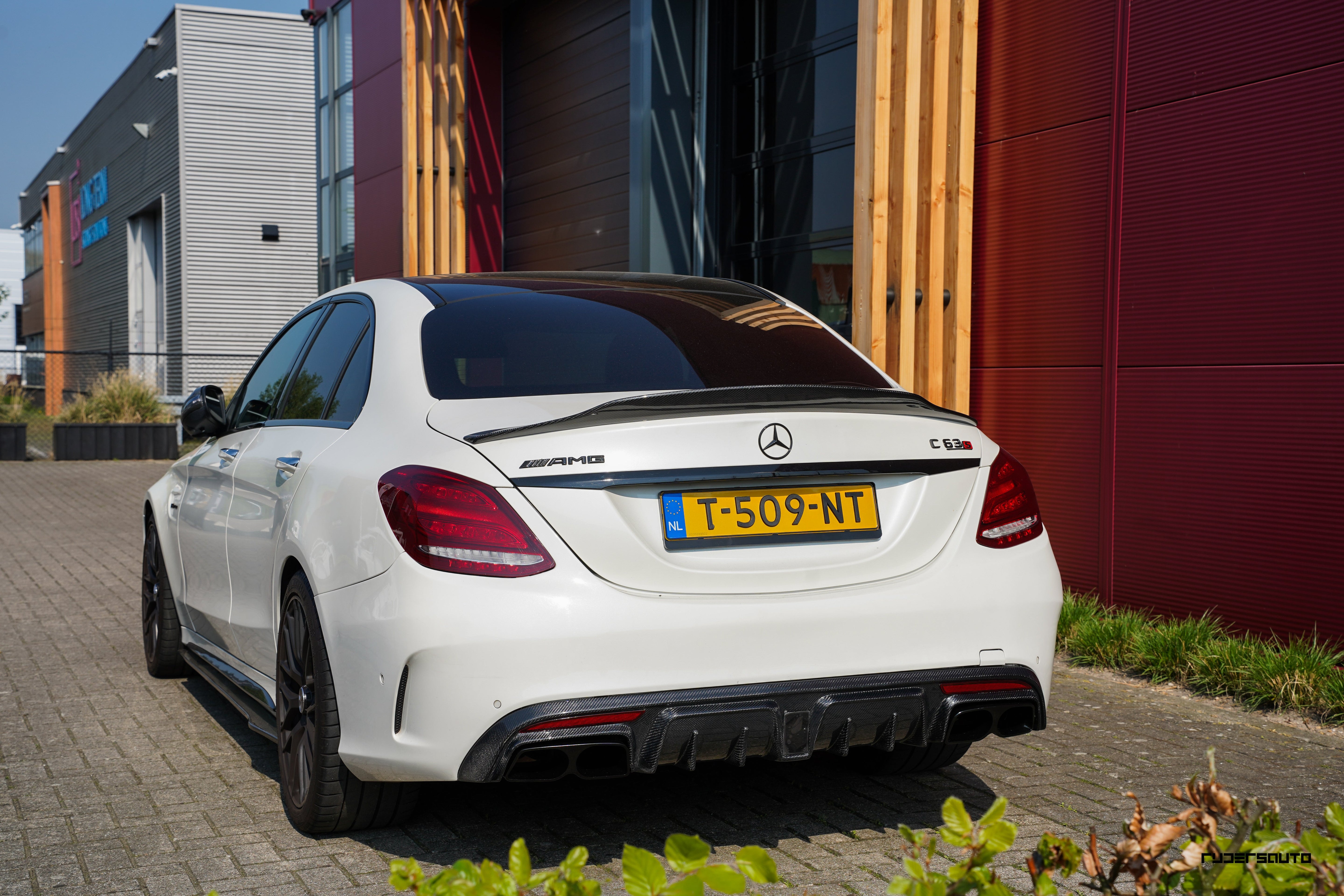 Mercedes C63S AMG Carbon kit