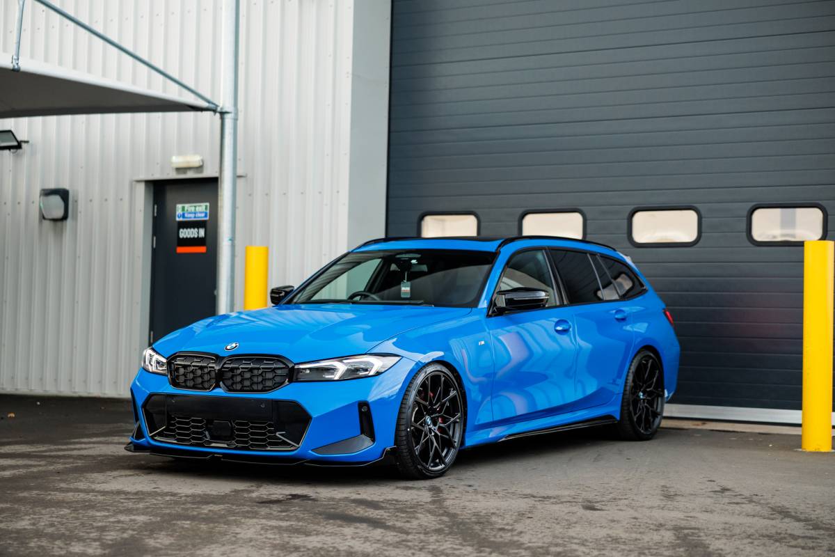 Hoogglans zwarte nieren BMW 3-serie G20/21 LCI 'M340i look'