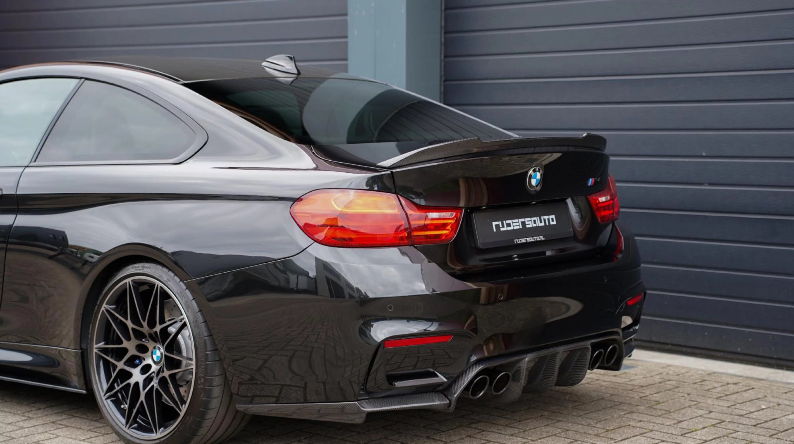 Carbon fibre diffuser BMW M3/M4 (F80 F82 F83)