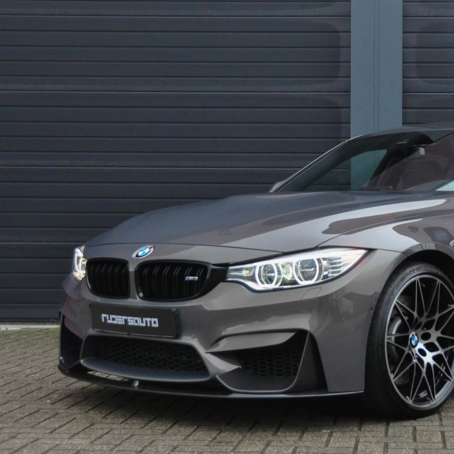 Front splitter carbon fibre M-performance style BMW M3/M4 (F80/F82/F83)