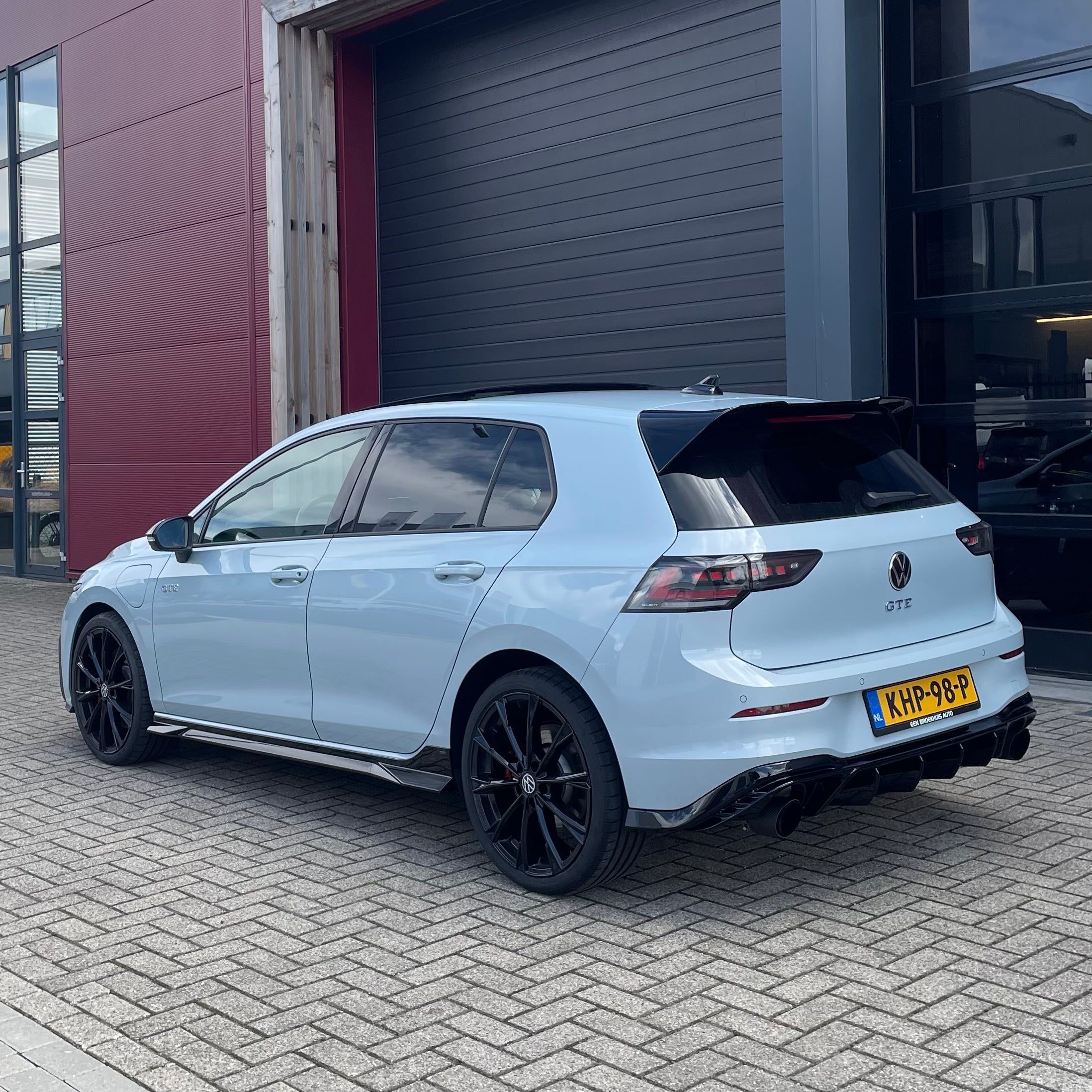 Uitlaat einddemper 'GTI Look' VW Golf 8.5