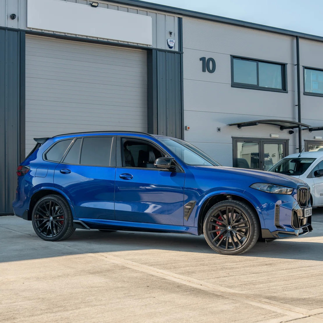 BMW G05 X5 LCI M-Performance body kit hoogglans zwart