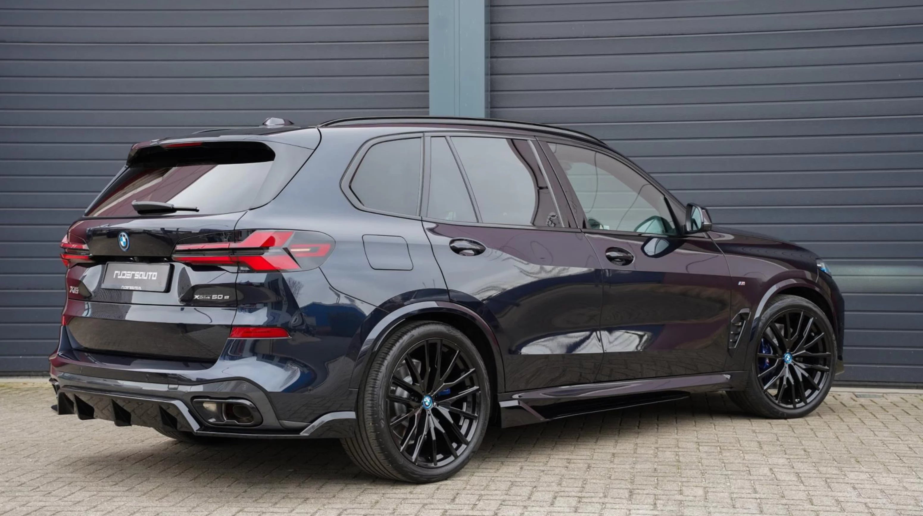BMW X5 G05 LCI M-Performance body kit hoogglans zwart