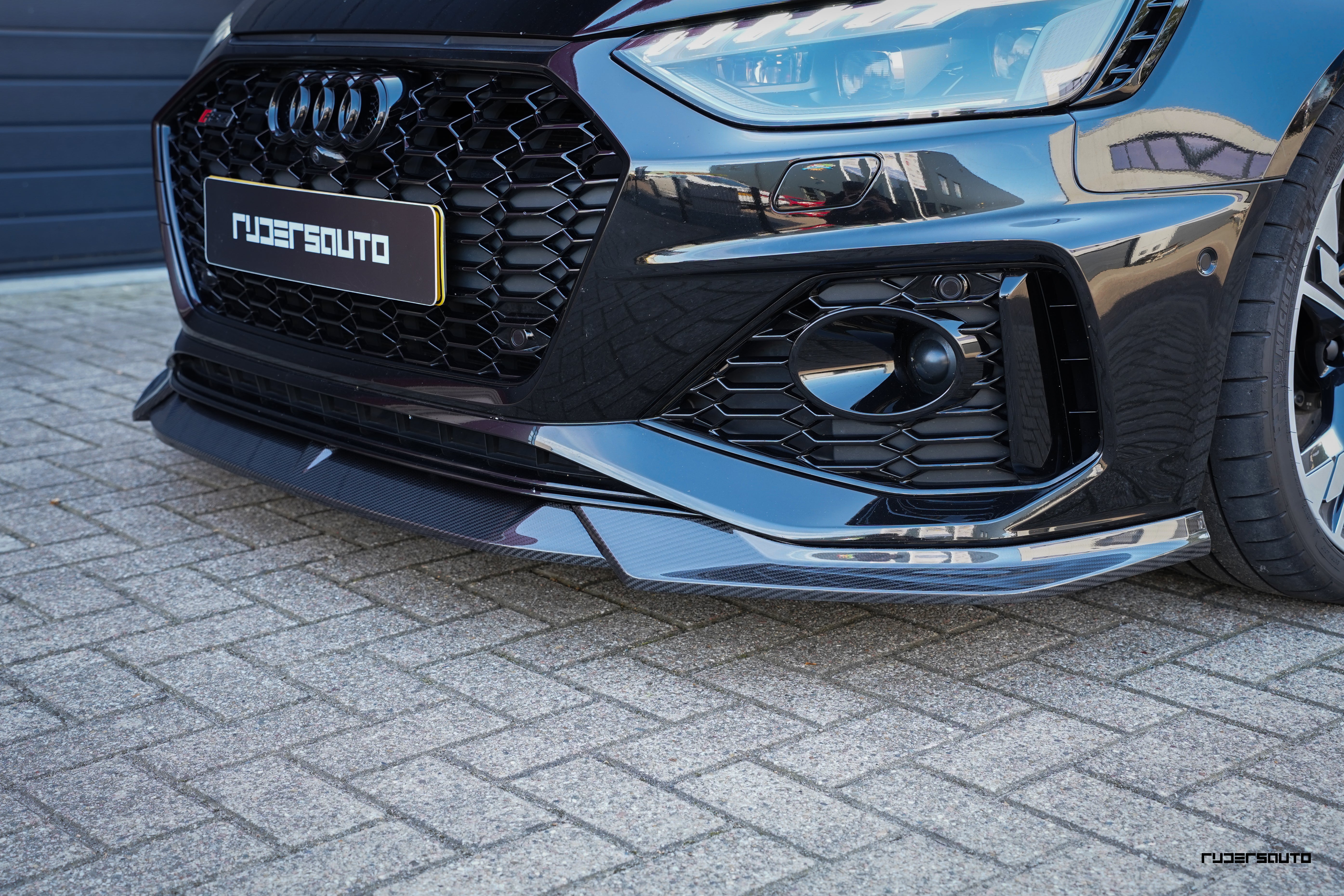 Carbon fibre front splitter Audi RS4 B9.5