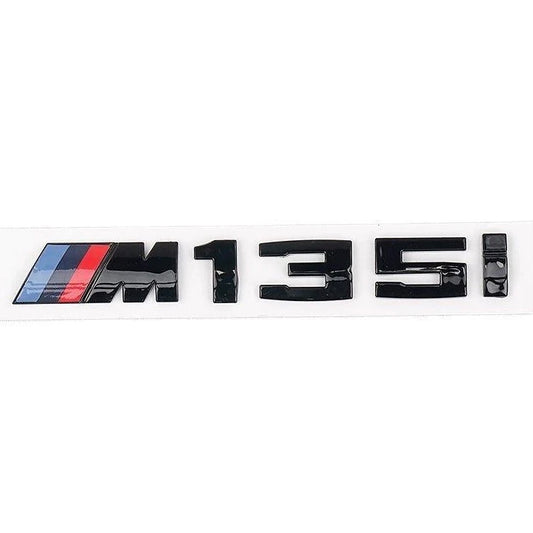 Hoogglans zwart 'M135i' badge / embleem