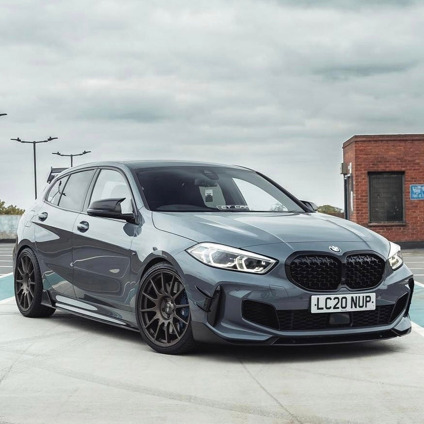 BMW 1 Serie F40 hoogglans zwarte side skirt extensions BMW 1 Serie F40 hoogglans zwarte side skirt extensions