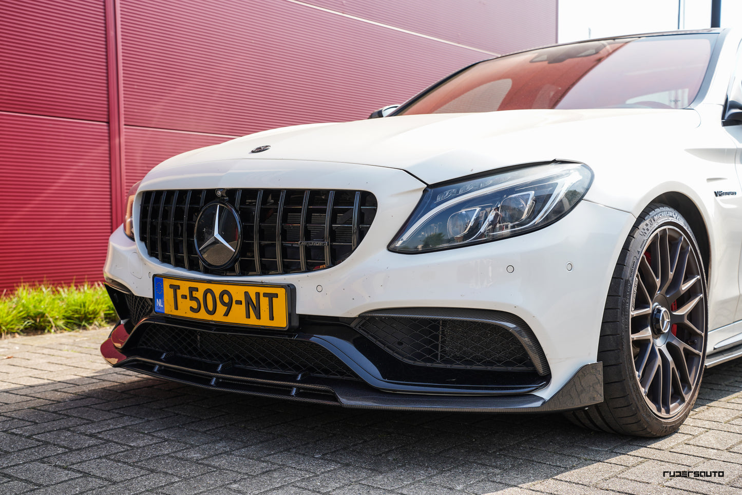 Carbon fibre front splitter Mercedes C63 W205