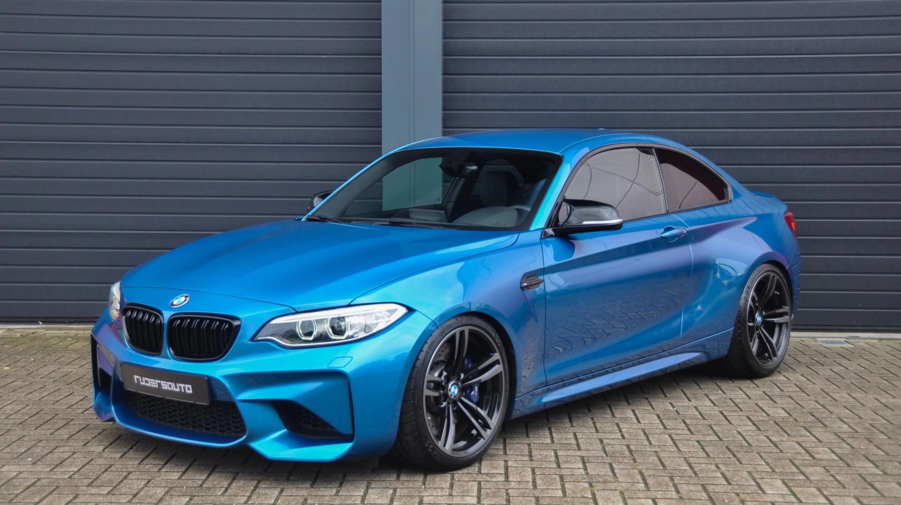 Hoogglans zwarte nieren BMW F87 M2
